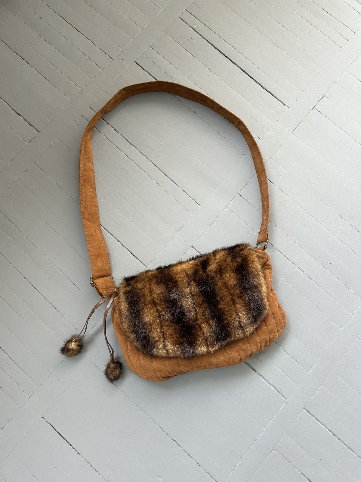 Japanese Brand Fur shoulder bag vintage Size ONE SIZE - 1 Thumbnail