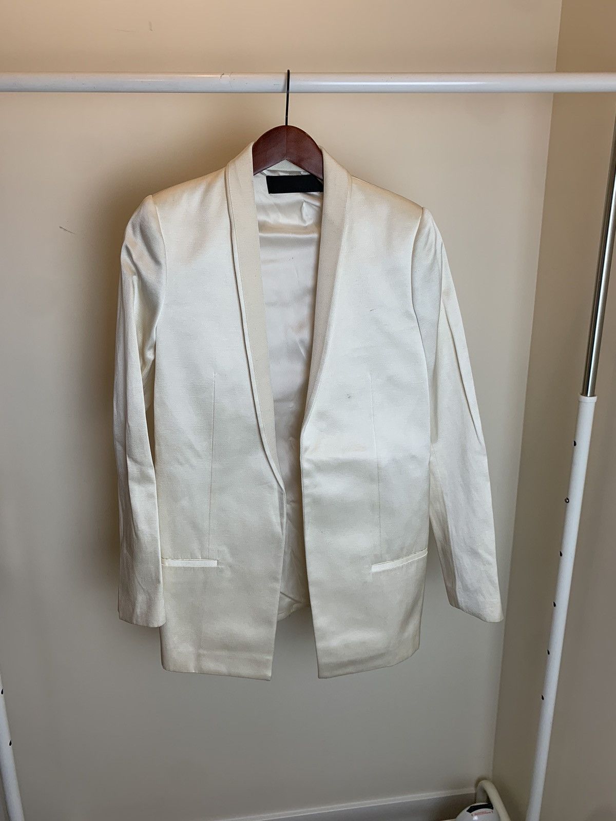 Haider Ackermann Haider Ackermann Ivory Silk Sample Blazer Size XS / US 0-2 / IT 36-38 - 1 Thumbnail