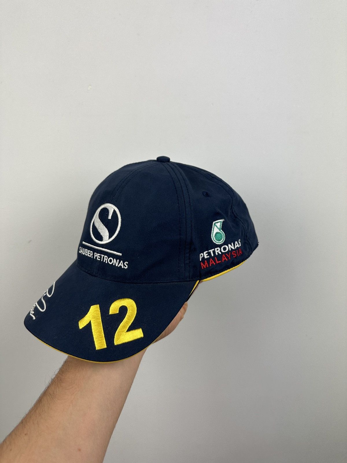Formula 1 × Red Bull × Vintage Vintage Red Bull Sauber Petronas Racing Cap Size ONE SIZE - 3 Thumbnail