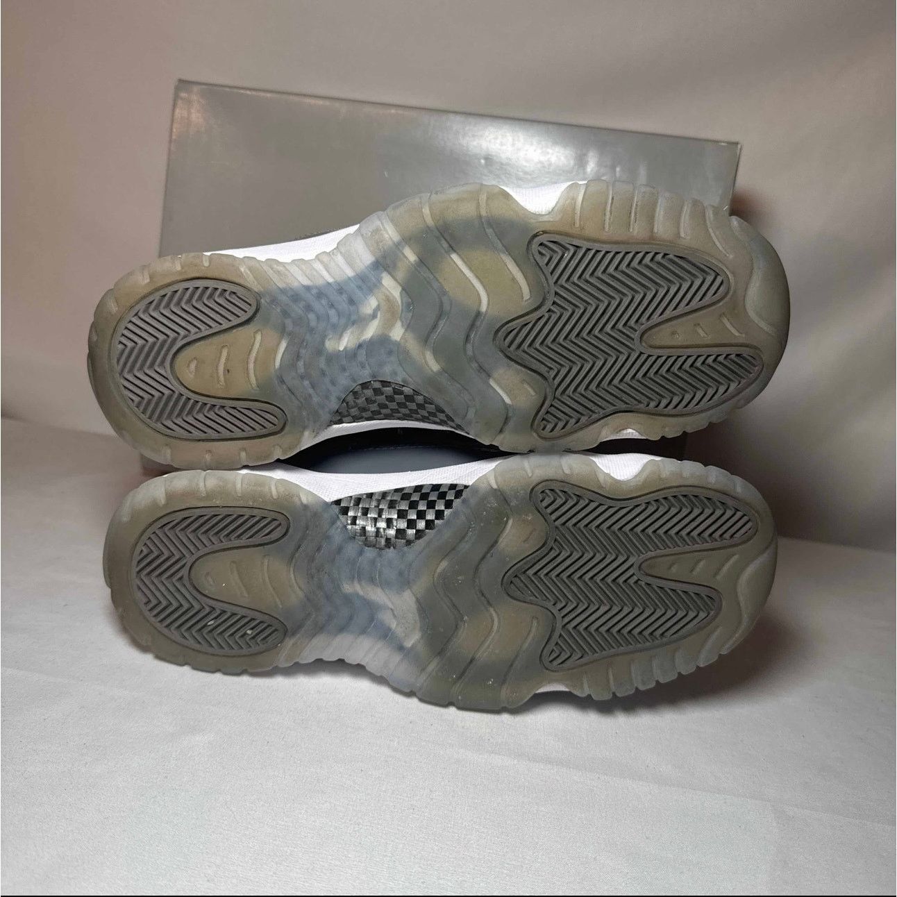 Jordan Brand × Nike Size 6 - Air Jordan 11 Retro GS Cool Grey 2021 Men's Shoes Size US 6 / EU 39 - 6 Thumbnail