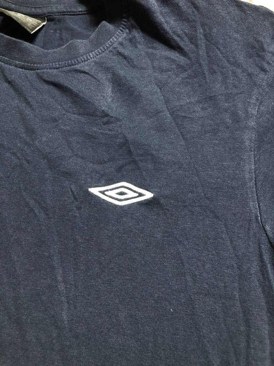 Umbro × Vintage Vintage Umbro Pro Training Sun Faded T-Shirt RARE Size US L / EU 52-54 / 3 - 8 Thumbnail
