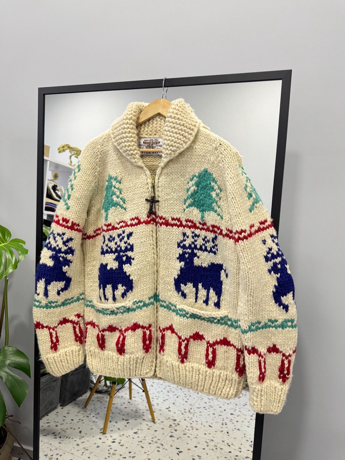 Kanata Hand Knits Kanata Vintage Wool Cowichan Knit sweater size L Size US L / EU 52-54 / 3 - 1 Thumbnail