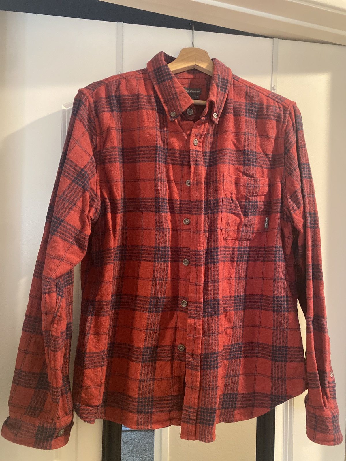 Eddie Bauer Eddie Bauer red blue plaid button up Size US L / EU 52-54 / 3 - 1 Thumbnail