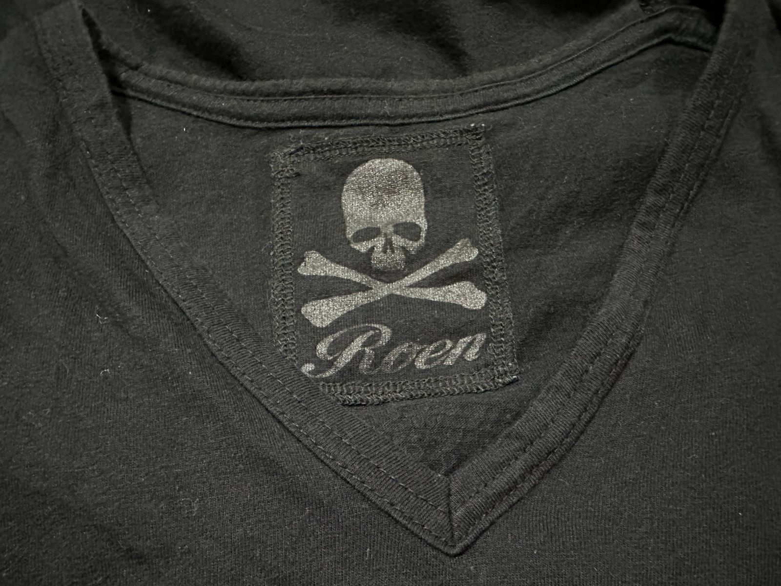 Japanese Brand × Roen Roen The Skull is Embossed in Silver TShirt Size US S / EU 44-46 / 1 - 5 Thumbnail