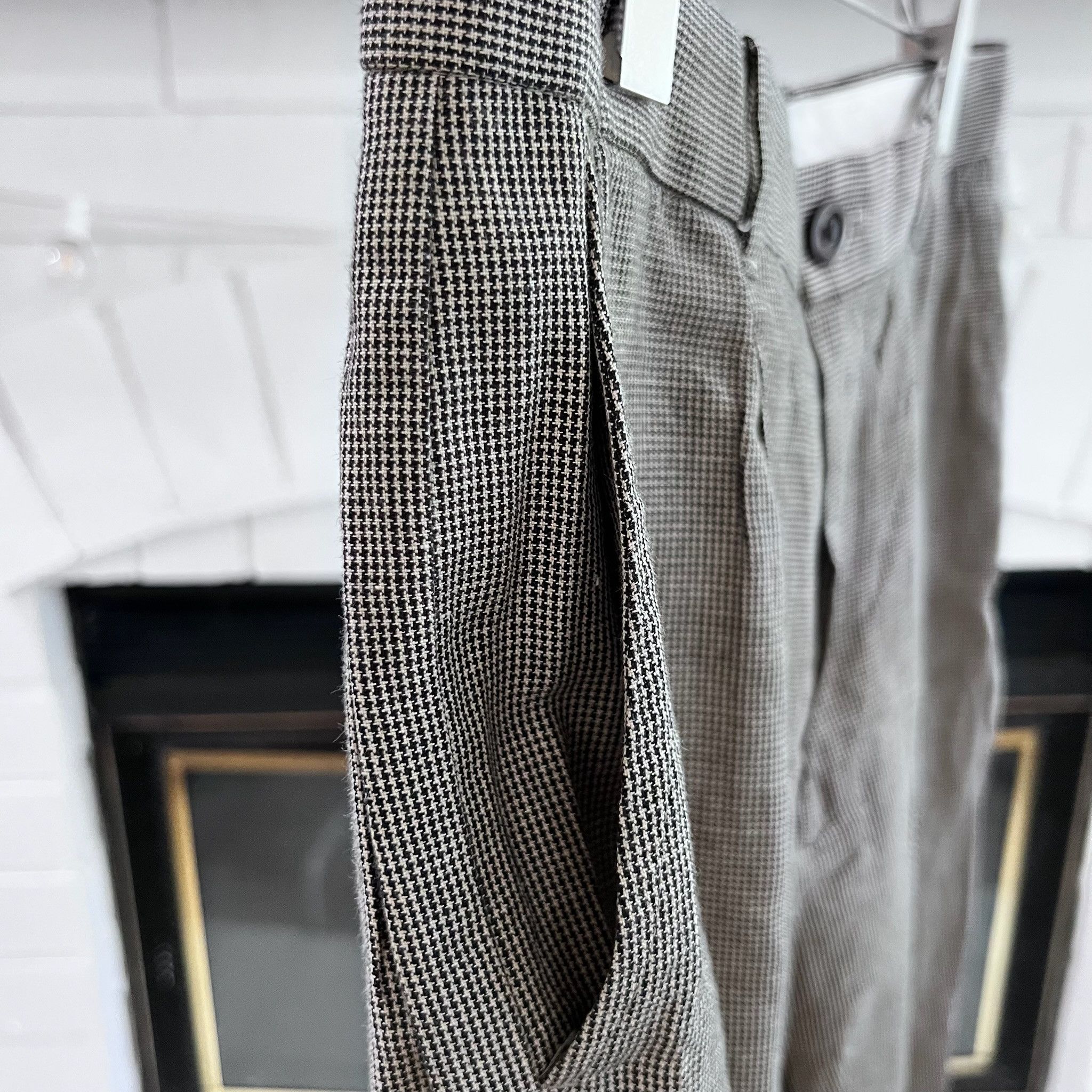 Steven Alan Steven Alan Small Houndstooth Cropped Pleated Trousers Size US 34 / EU 50 - 3 Thumbnail