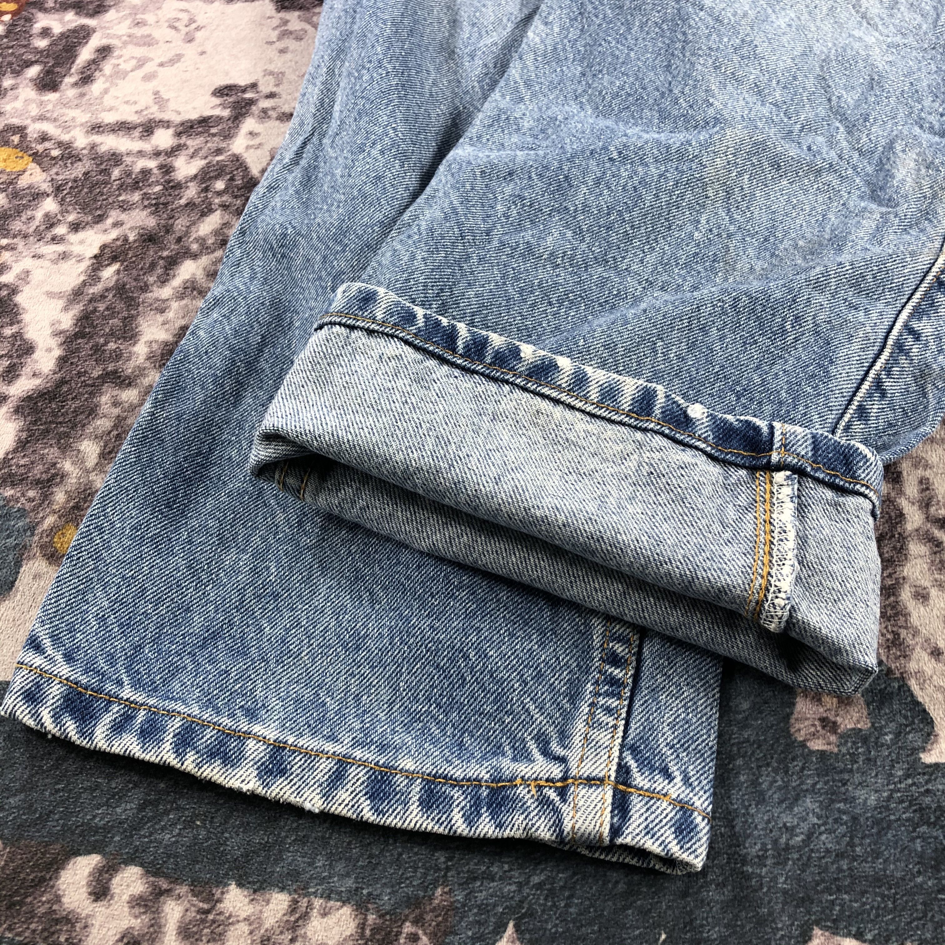 Levi's × Vintage Vintage Blue Wash Levis 540 Jeans-JM3117 Size US 35 - 8 Thumbnail