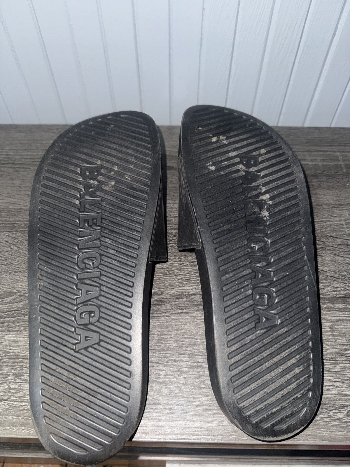Balenciaga Balenciaga Black/Green Slides size 12 Size US 12 / EU 45 - 6 Thumbnail