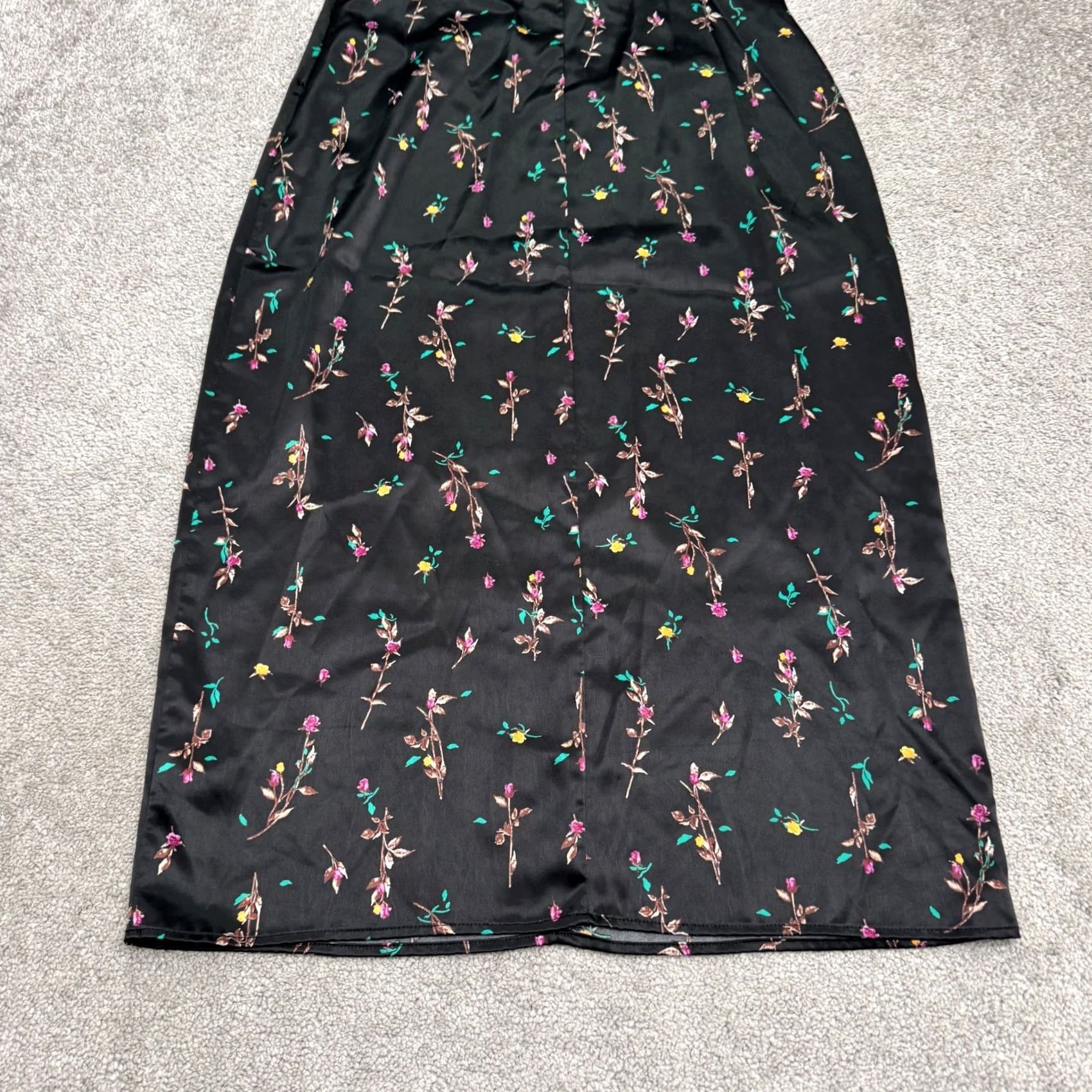 Vintage AFRM Floral Satin Midi Slip Dress Womens Small Black V-Neck Spaghetti Strap Size S / US 4 / IT 40 - 3 Thumbnail