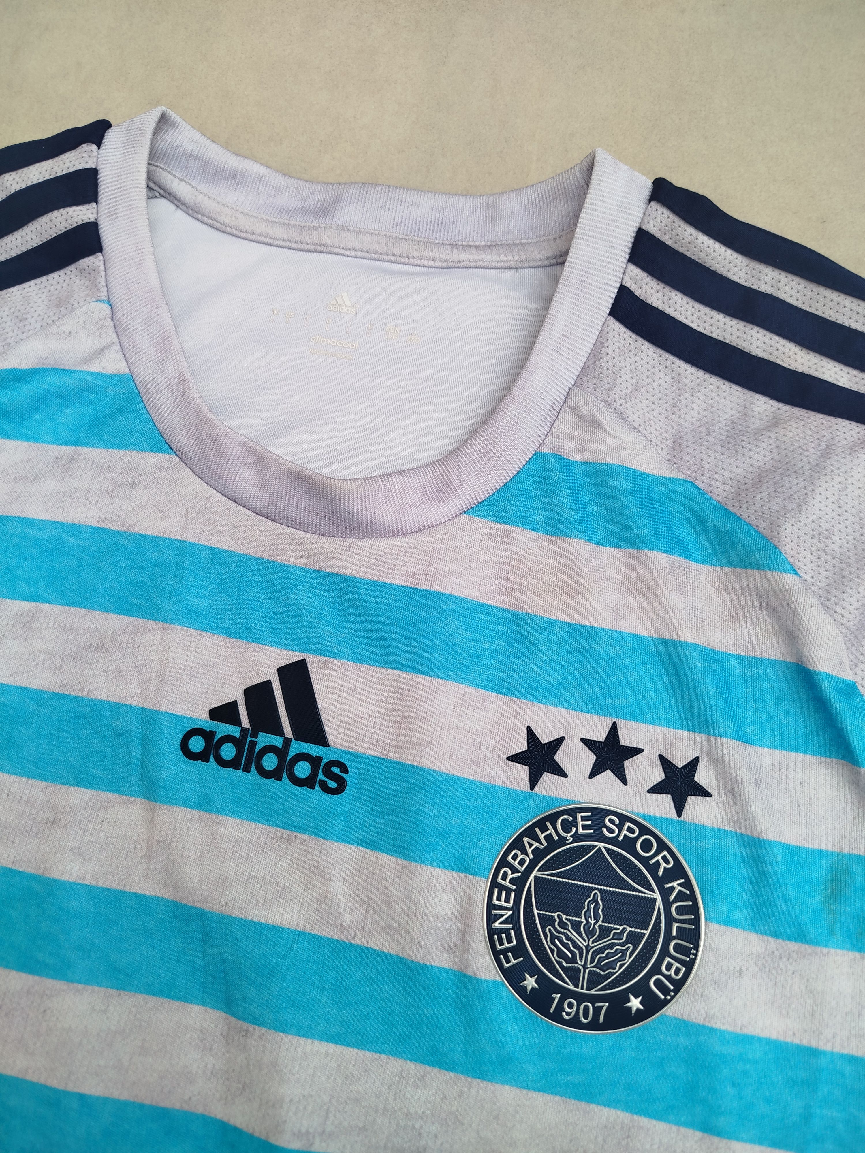 Adidas Fenerbahçe adidas 2015 2016 away soccer jersey Size US L / EU 52-54 / 3 - 4 Thumbnail