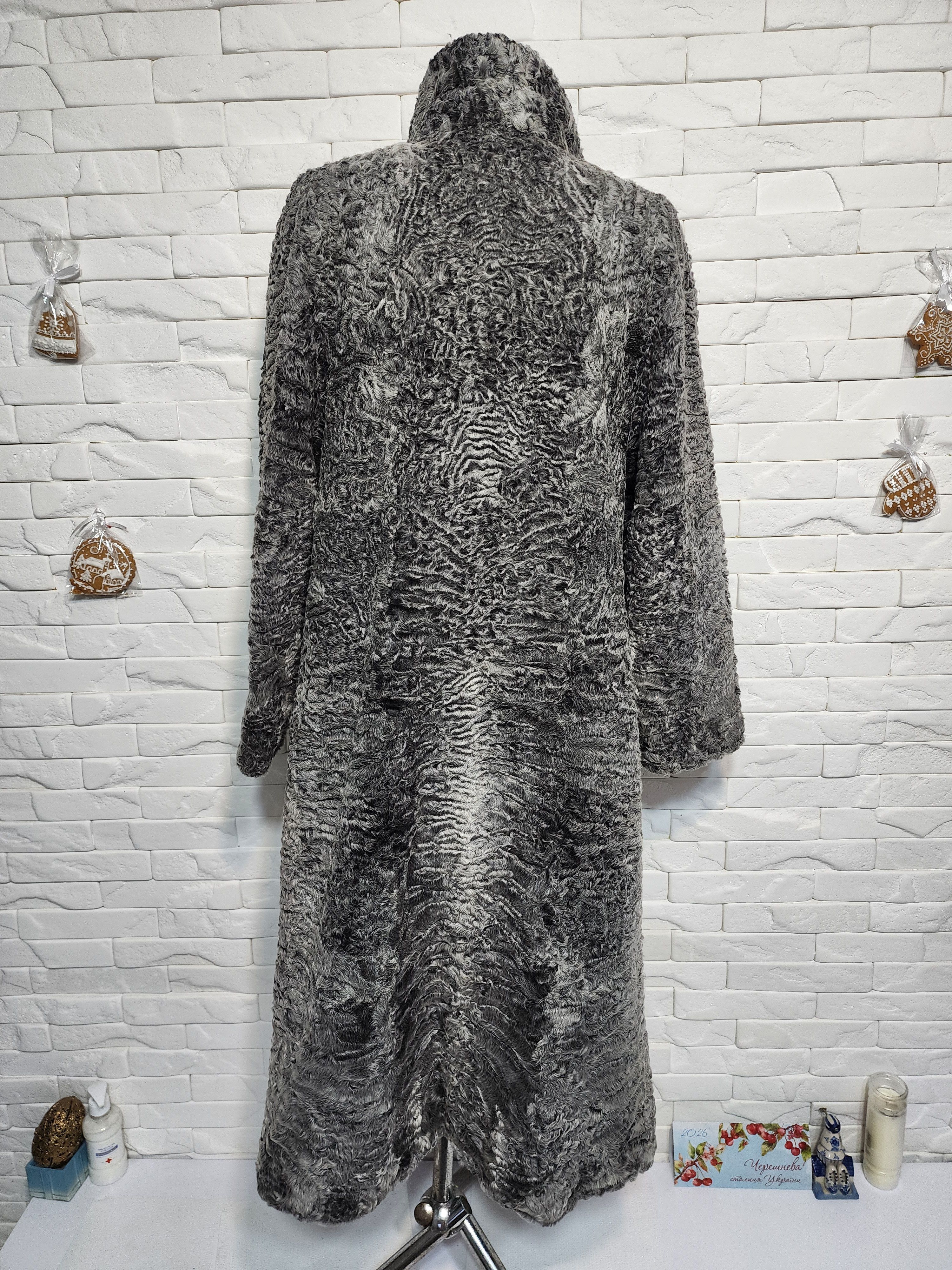 Furla Gray Sheep Fur Coat: Women's Vintage Outerwear Size L / US 10 / IT 46 - 4 Thumbnail