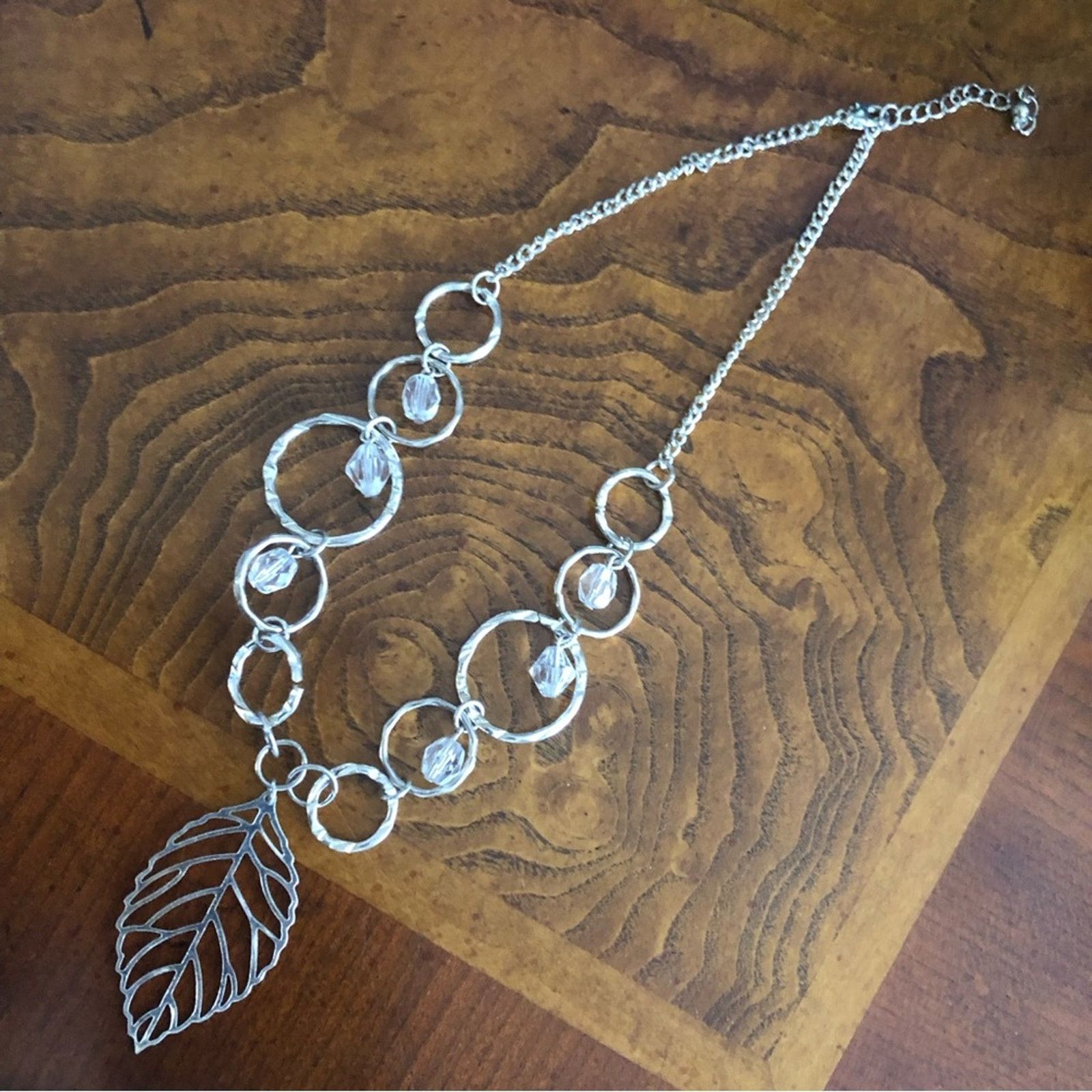 Jewelry Silver graduated hammered ring leaf pendant chain necklace Size ONE SIZE - 8 Thumbnail