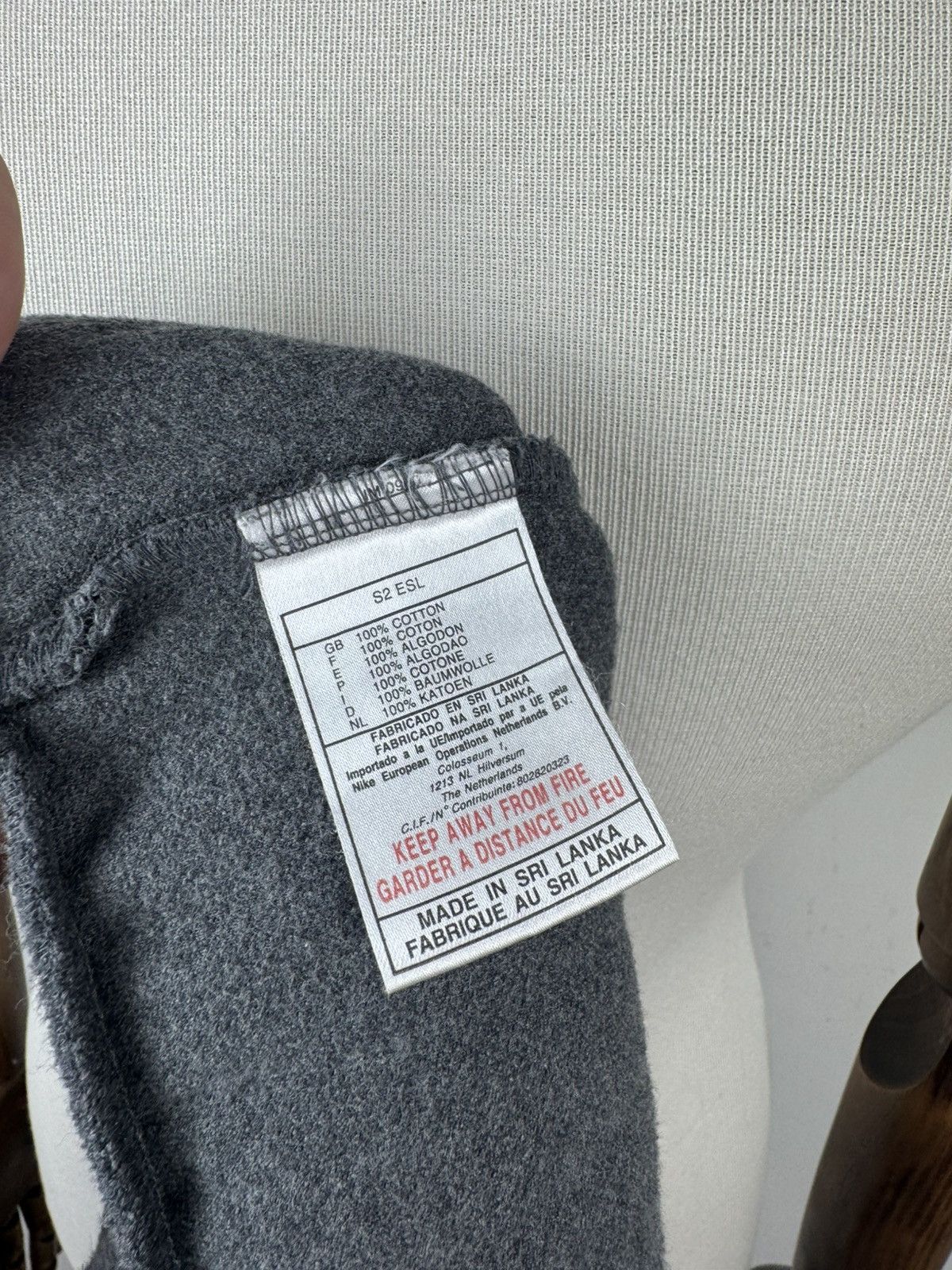 Nike × Vintage Men’s Vintage Nike Vest Sweater size L Size US L / EU 52-54 / 3 - 6 Thumbnail
