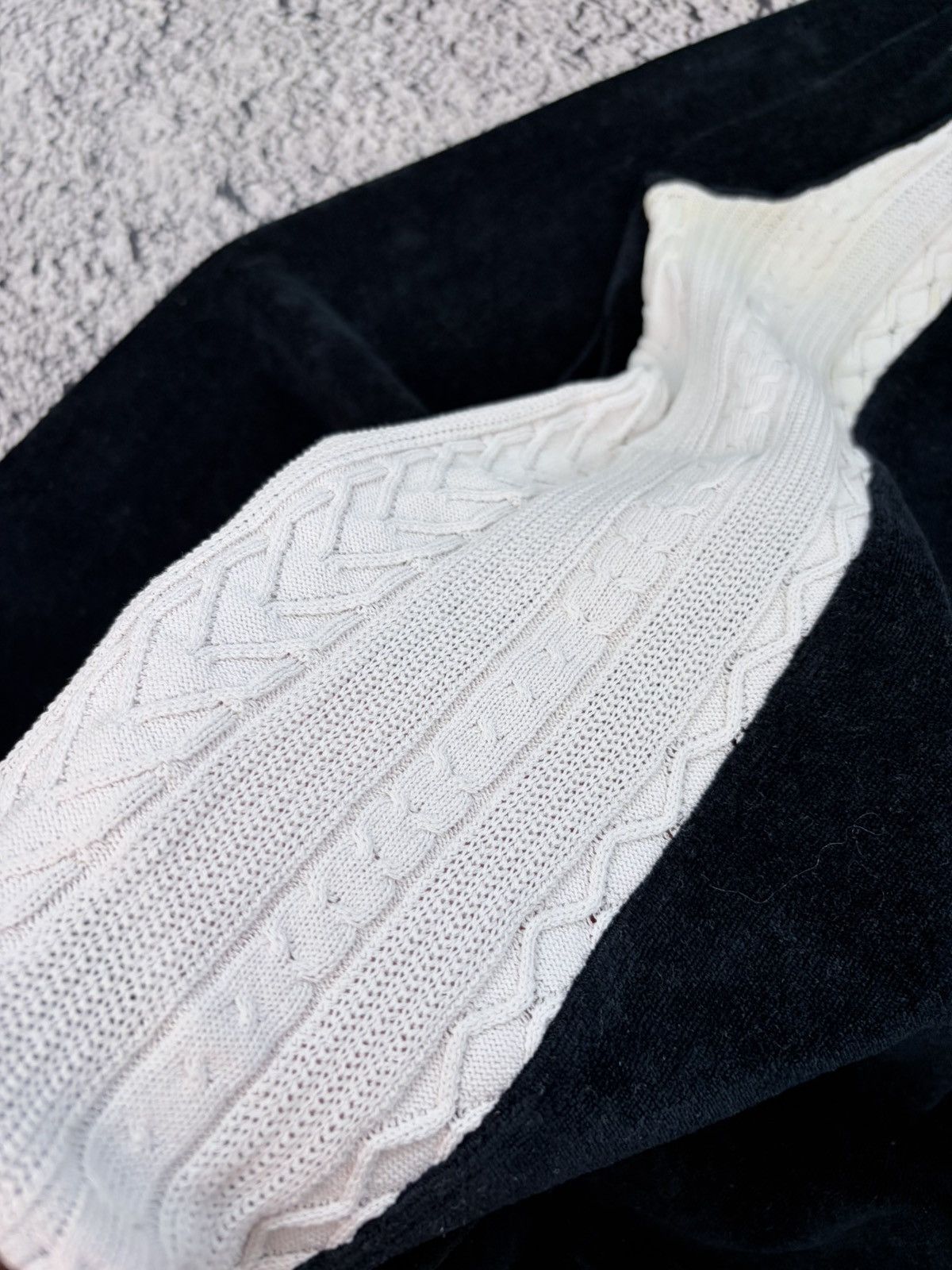 Just Cavalli ⁠Just Cavalli Y2K Archive Velour Cable Knit V-Neck Sweater L Size US L / EU 52-54 / 3 - 7 Thumbnail