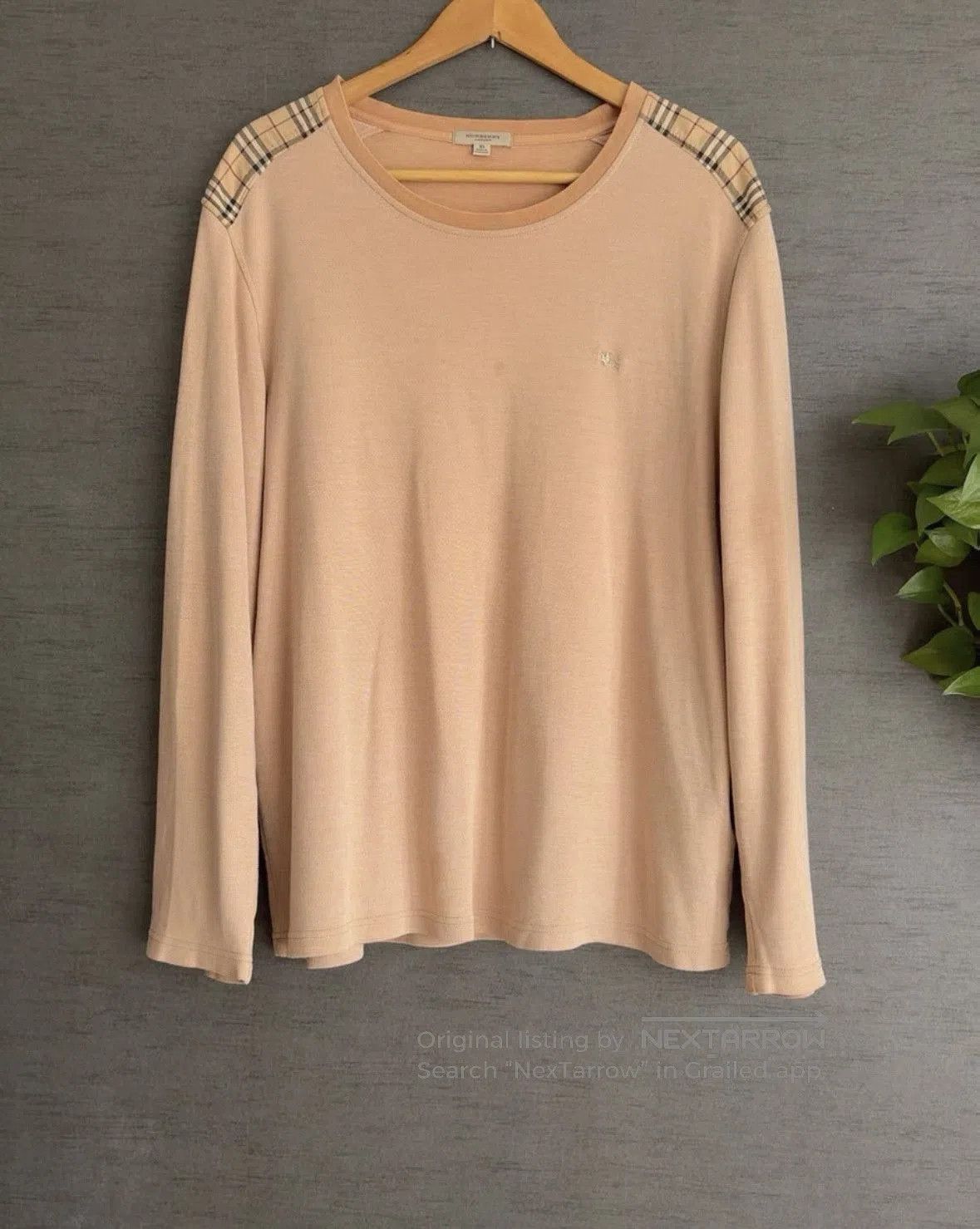 Burberry Burberry Shoulder Scottish Plaid Women's Long Sleeve Top. Size US XL / EU 56 / 4 - 1 Thumbnail