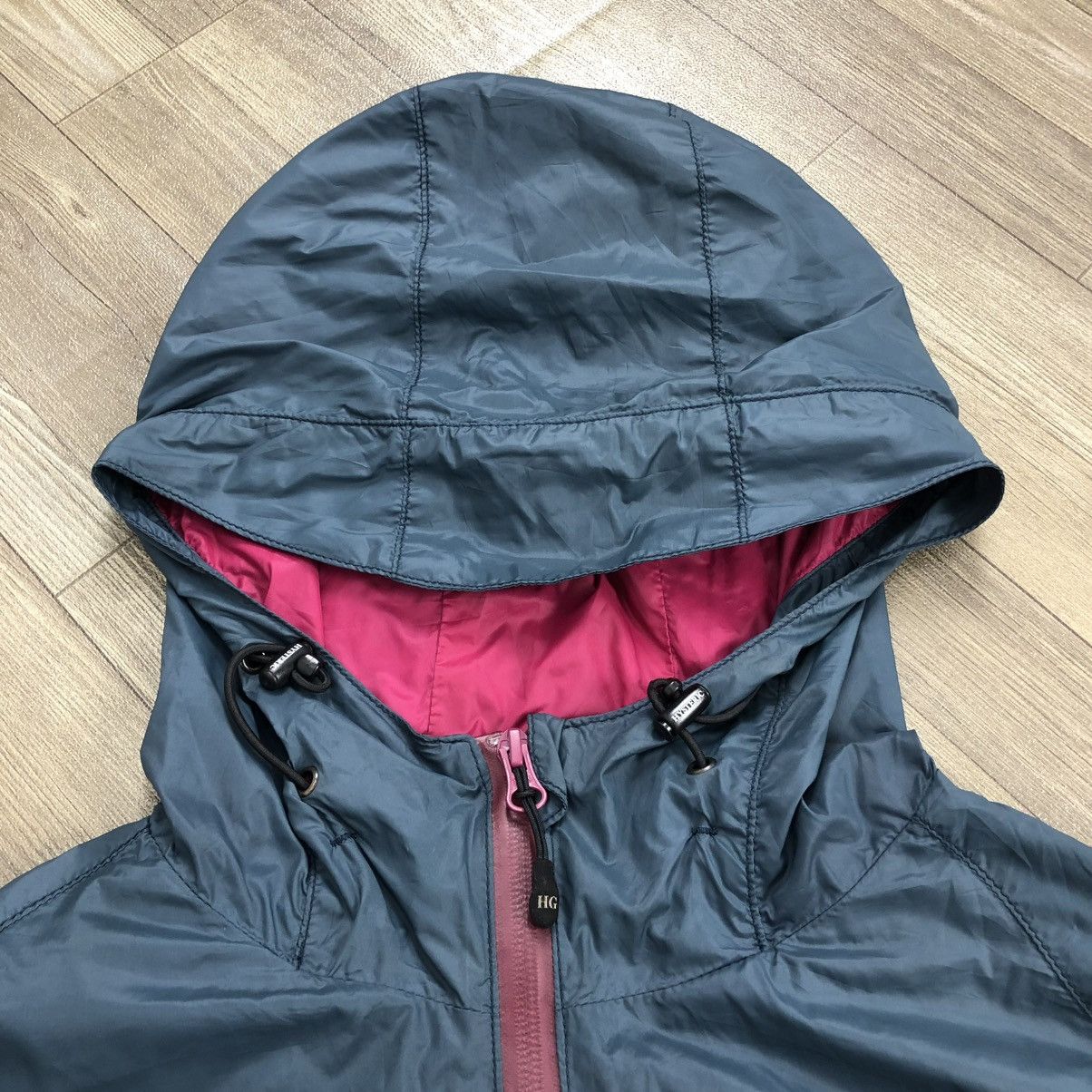 Hysteric Glamour 2000s Hysteric Glamour Two Tone Nylon Jacket Avant Garde Lgb Size US M / EU 48-50 / 2 - 3 Thumbnail