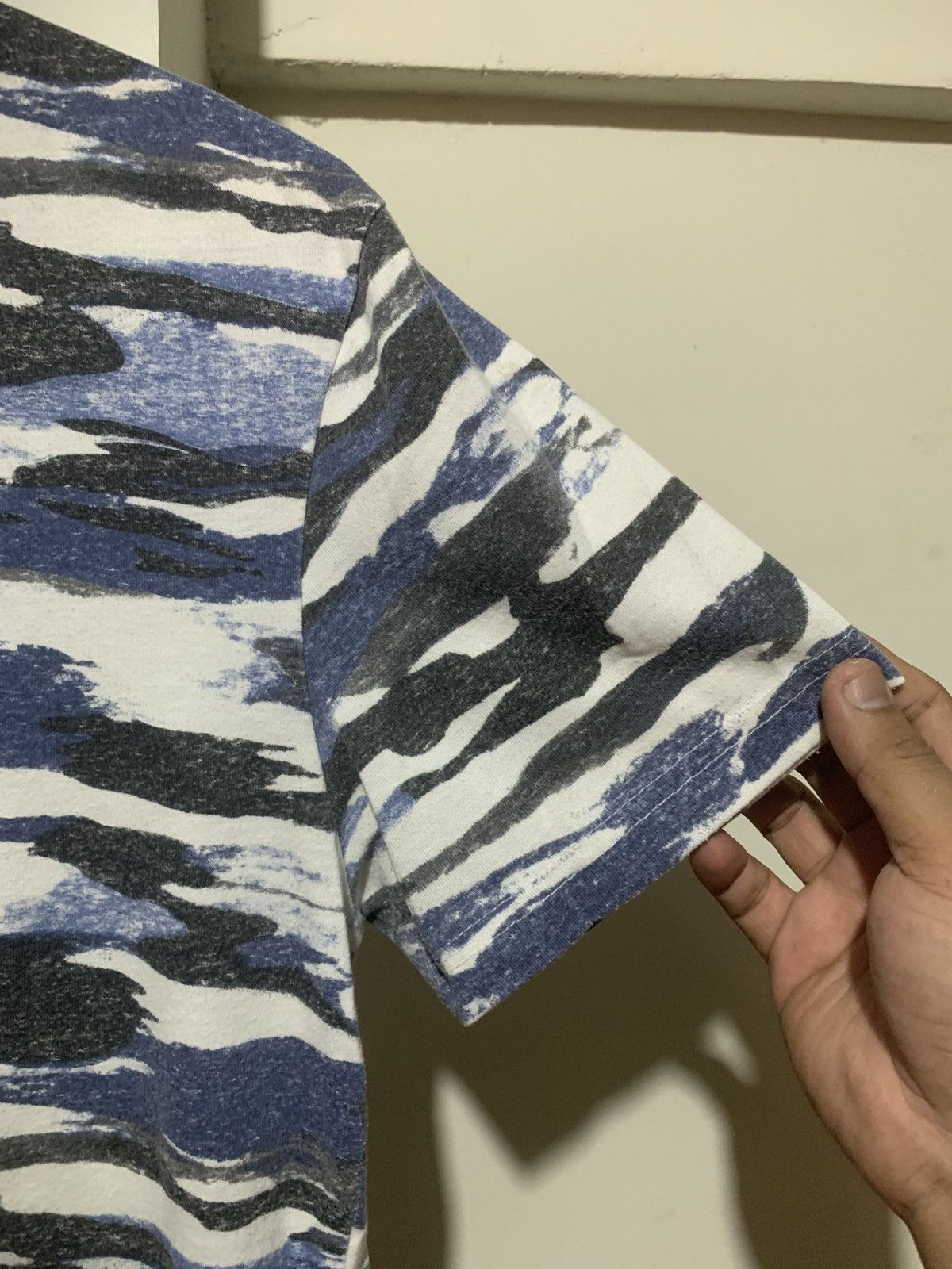 In The Attic Japanese In The Attic Camo Color Chrome Heart Style Tee Size US L / EU 52-54 / 3 - 3 Thumbnail