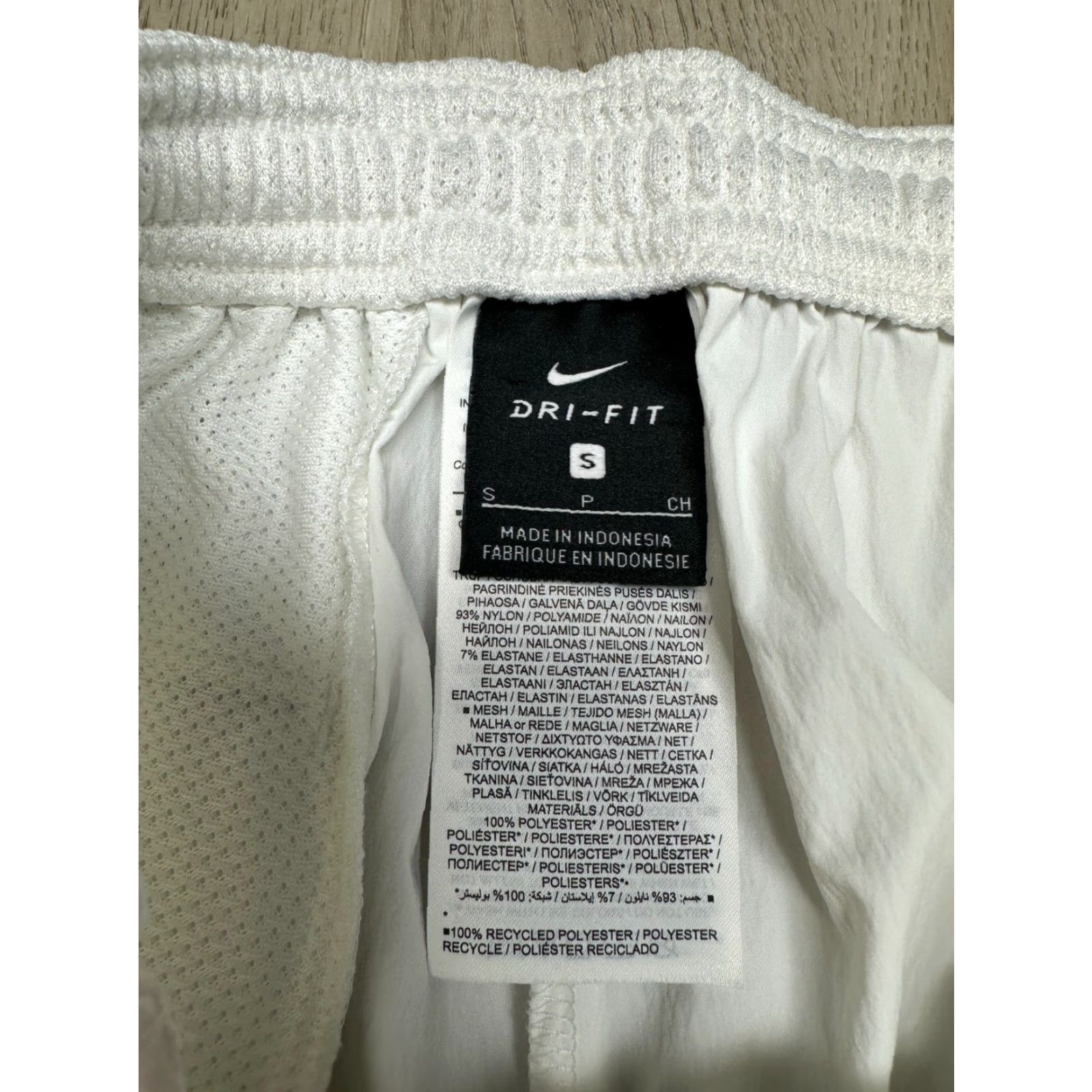 Nike Nike England Mens Nylon Track Pants Nike England Track Pants Mens S White Nylon Stadium Activewear Size US 29 - 5 Thumbnail