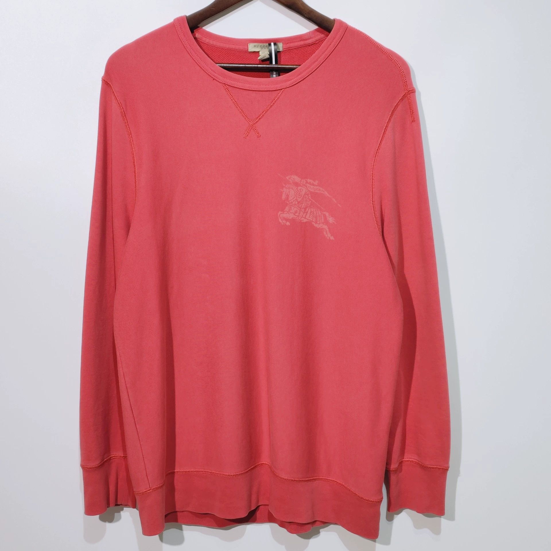 Burberry Burberry Pink Crewneck Knight Print Sweatshirt - dmc Size US S / EU 44-46 / 1 - 1 Thumbnail