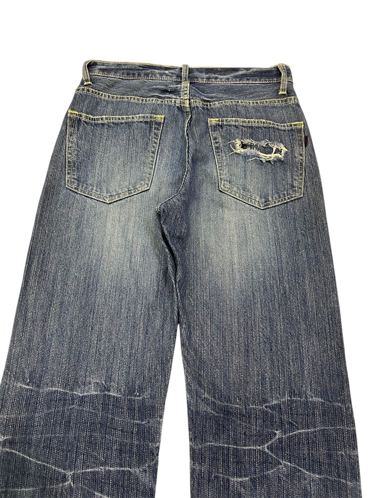 Japanese Brand × Vintage Vintage Japanese Blue Wash Denim Distressed Regular Jeans Size US 29 - 7 Thumbnail