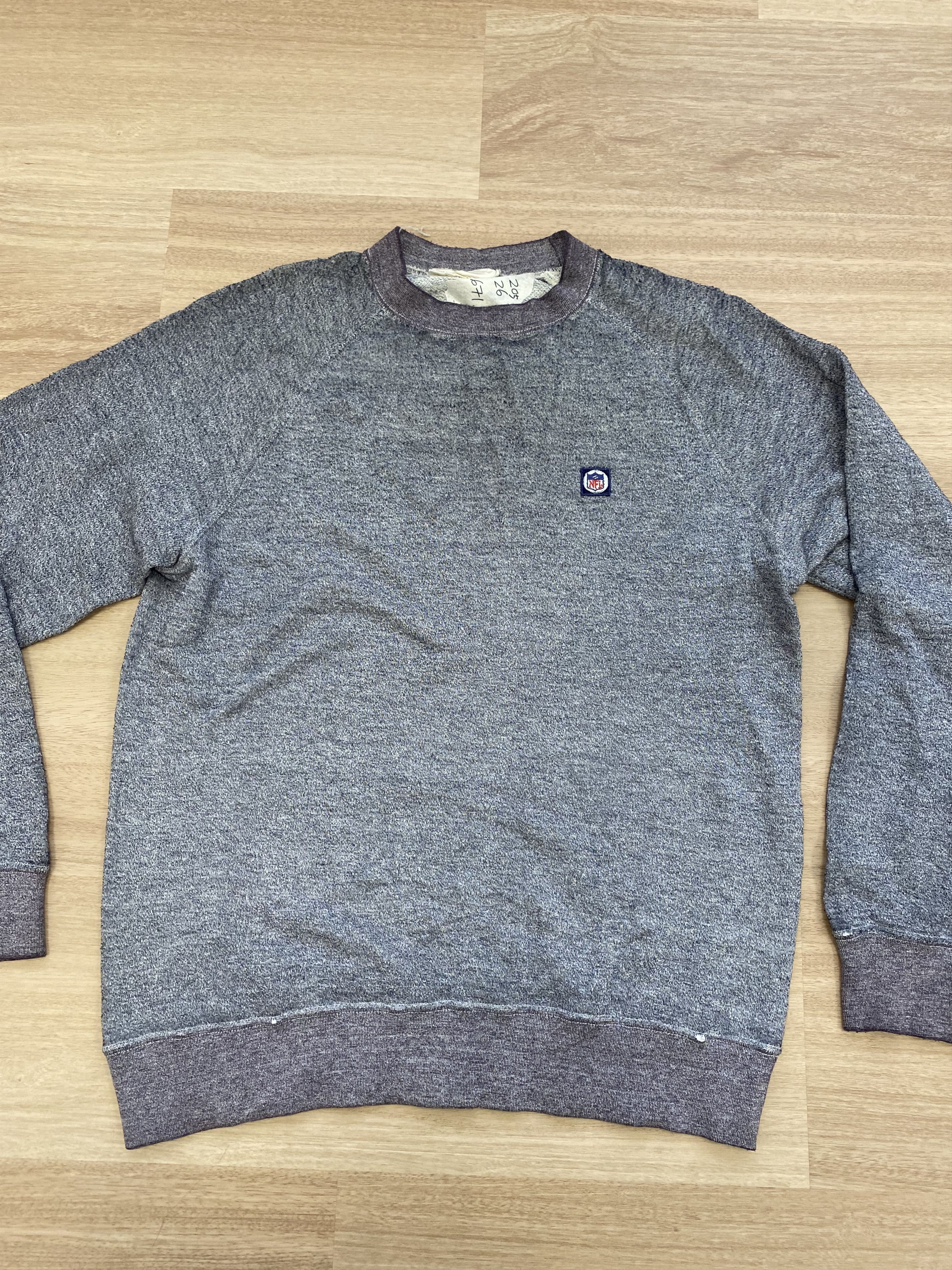 NFL men NFL sportwear siz eM sweatshirt distressed Size US M / EU 48-50 / 2 - 3 Thumbnail