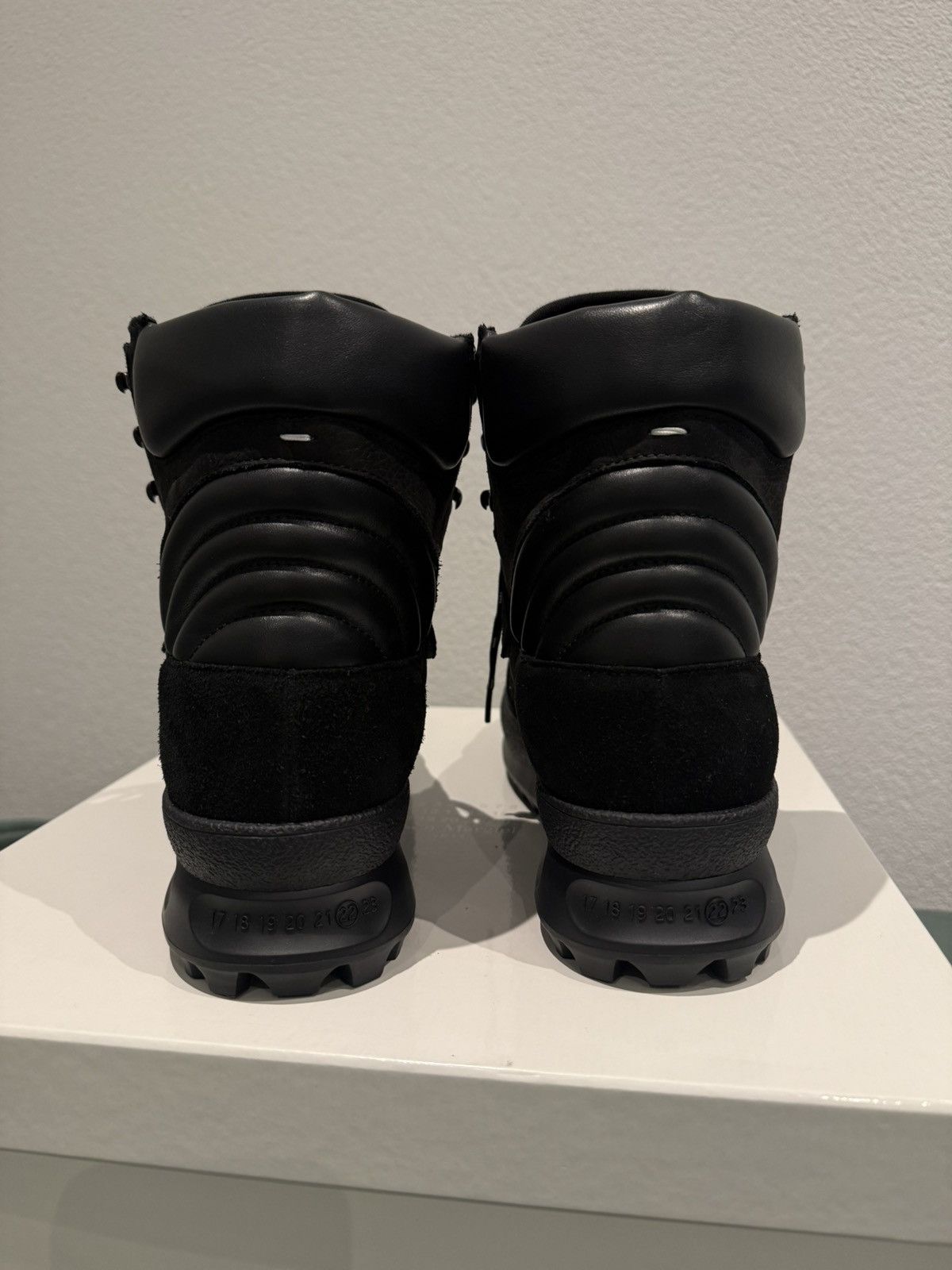 Maison Margiela RARE Maison Margiela Climber Boots Size US 11 / EU 44 - 3 Thumbnail