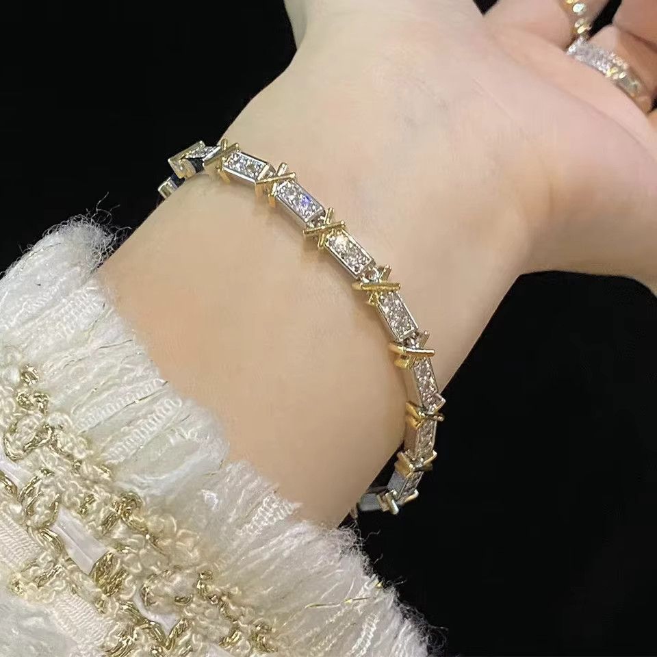 Jewelry Shiny Round Zircon Bracelet Size ONE SIZE - 2 Thumbnail