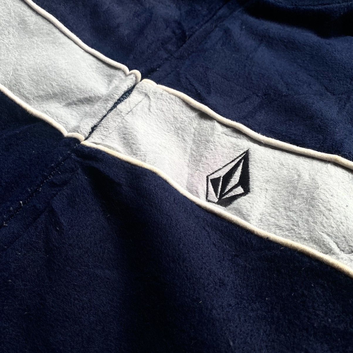Volcom 🔥VINTAGE VOLCOM FLEECE REVERSIBLE JACKET Size US L / EU 52-54 / 3 - 7 Thumbnail