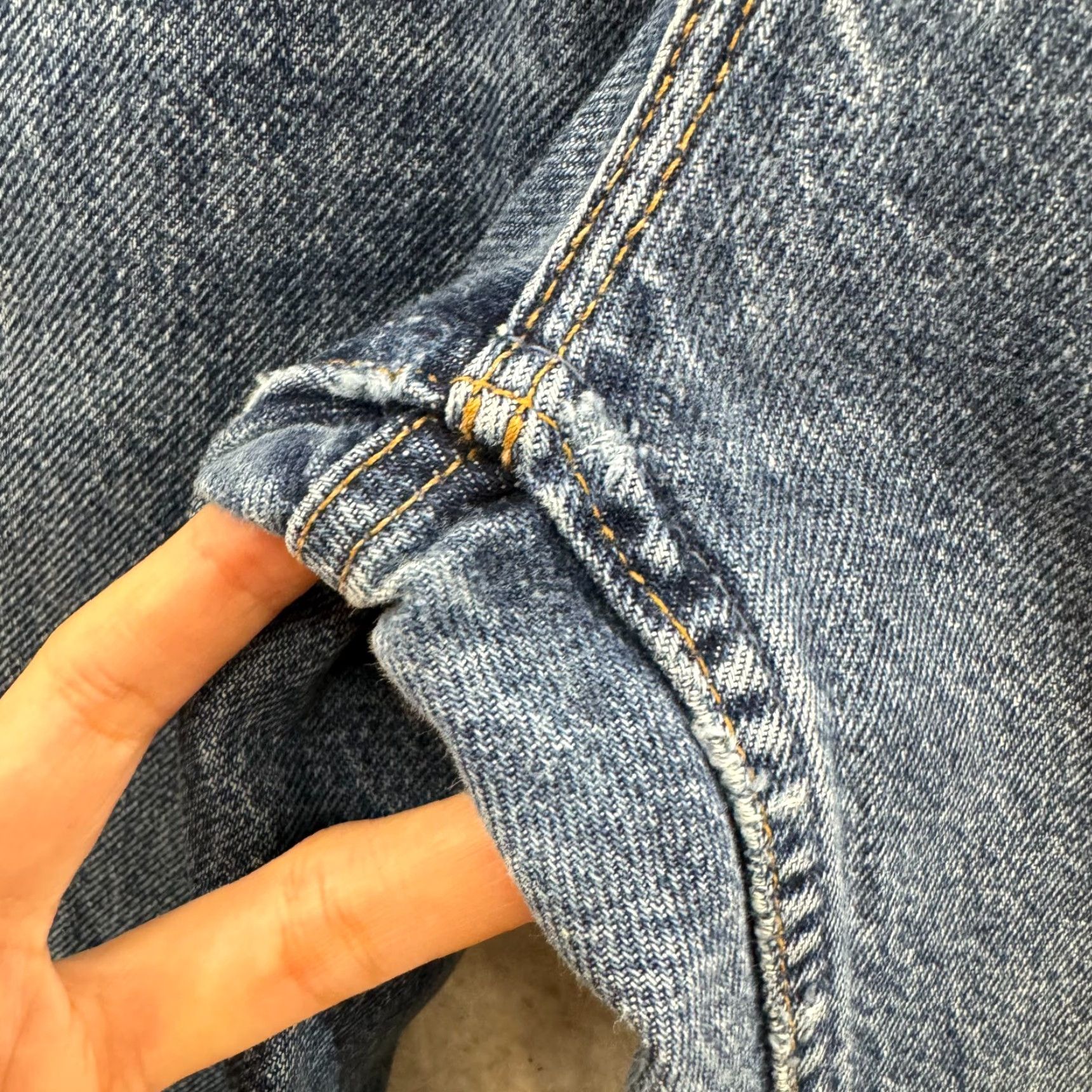 Tommy Hilfiger VINTAGE Tommy Hilfiger Jeans Womens 2 4 25 26 Denim Blue 90s Straight Tapered Leg Mid Rise Grunge Mens Womens Size 26" / US 2 / IT 38 - 7 Thumbnail