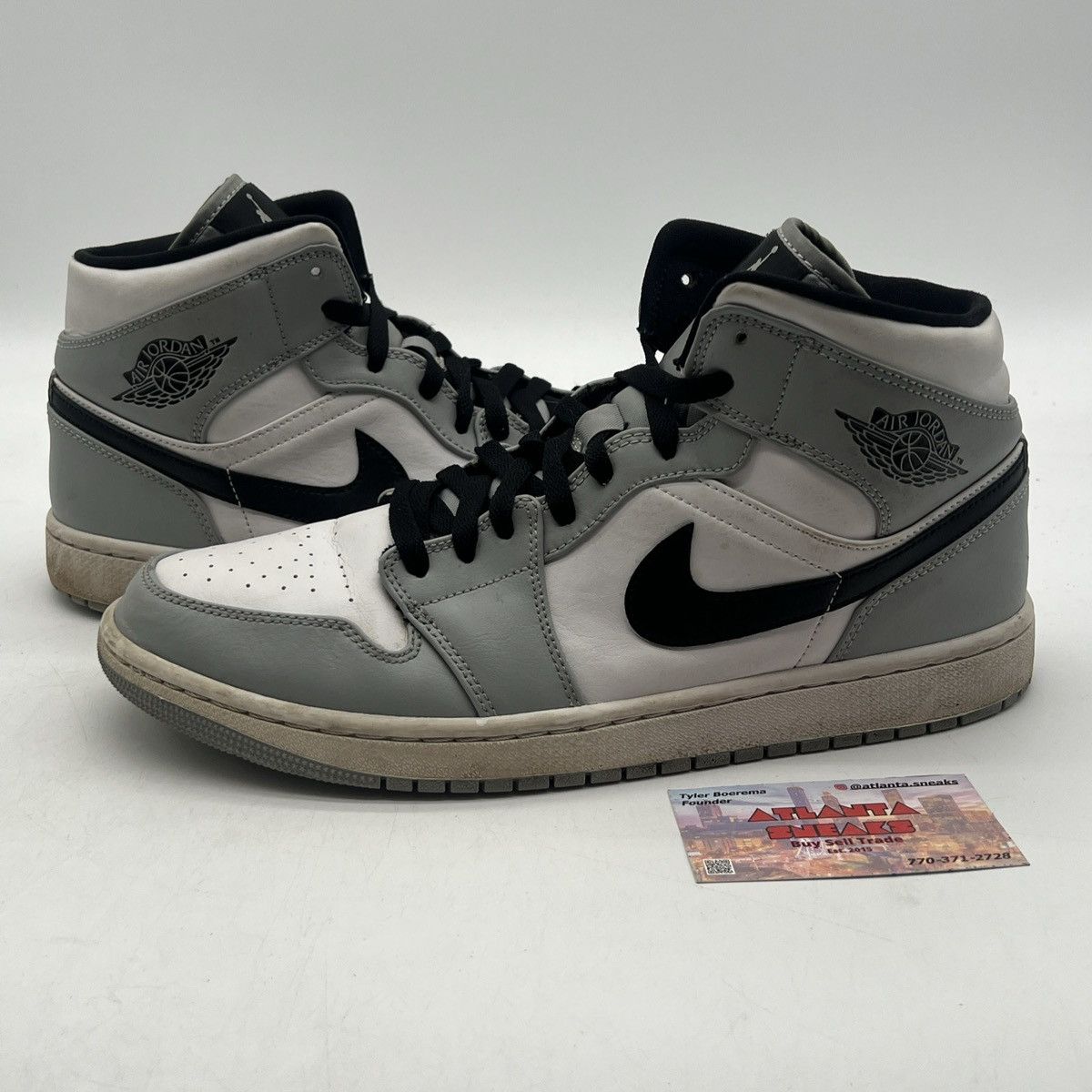 Nike Air Jordan 1 mid smoke grey Size US 11 / EU 44 - 1 Thumbnail
