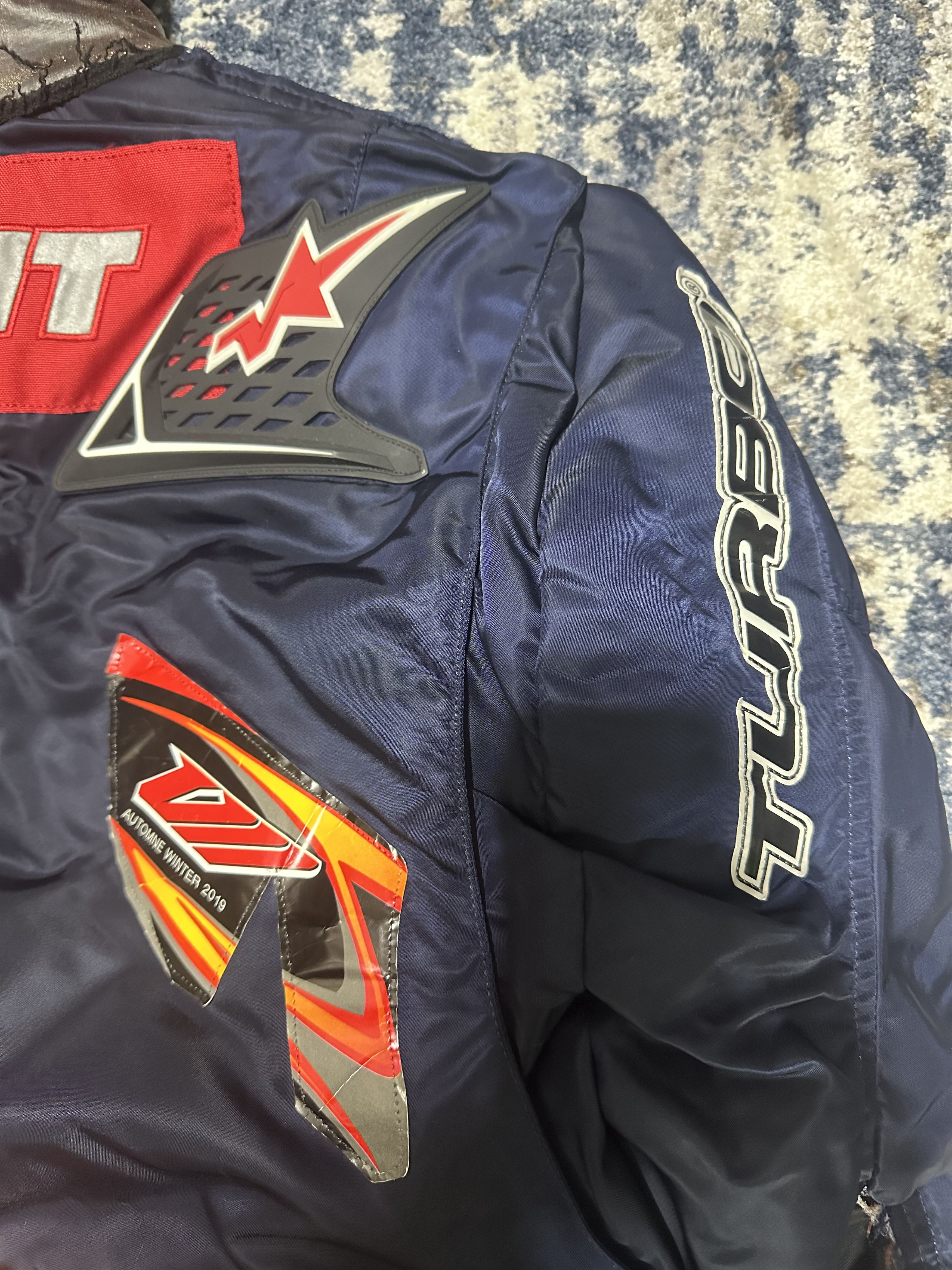 Vetements Vetements AW19 Racing Bomber Size US L / EU 52-54 / 3 - 18 Thumbnail
