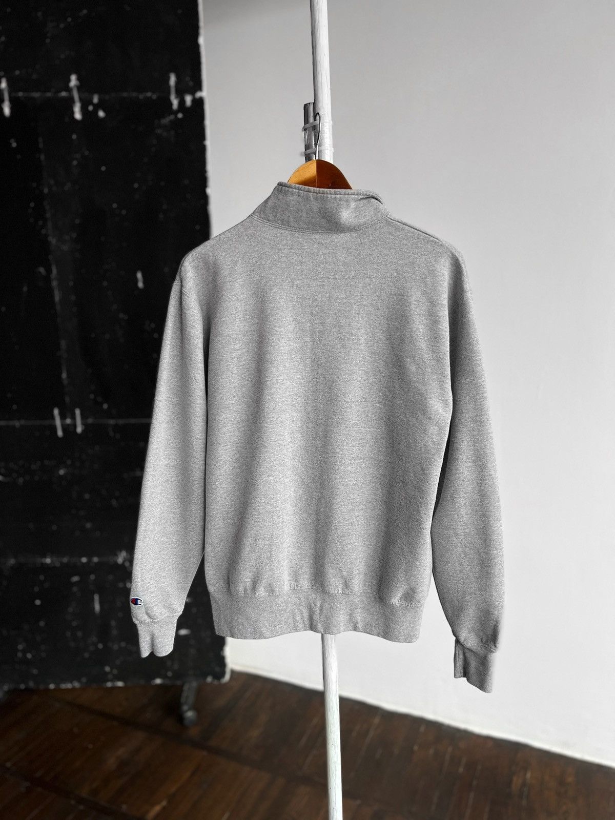 Champion × Vintage Champion Mens Vintage 00s Gray Long Sleeve Sweatshirt Size US M / EU 48-50 / 2 - 3 Thumbnail
