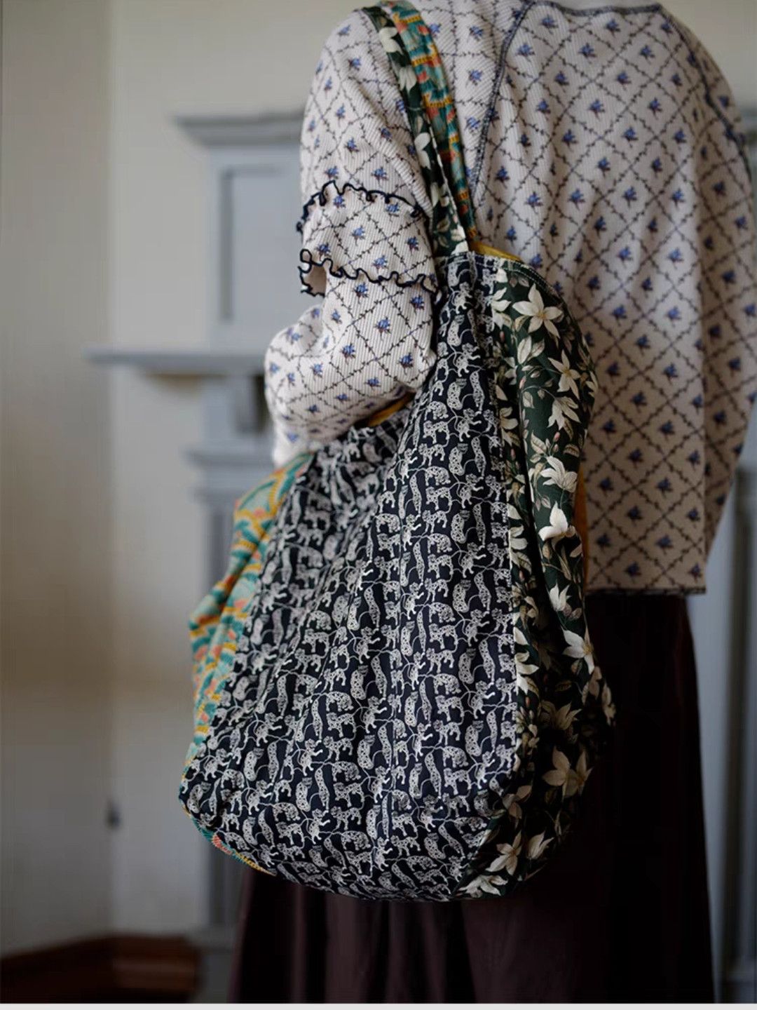 Designer Unisex utility crossbody shoulder messenger pattern bag Size ONE SIZE - 6 Thumbnail