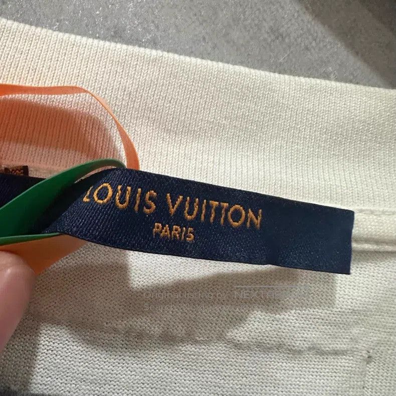 Louis Vuitton Louis Vuitton white short sleeves Size US S / EU 44-46 / 1 - 4 Thumbnail