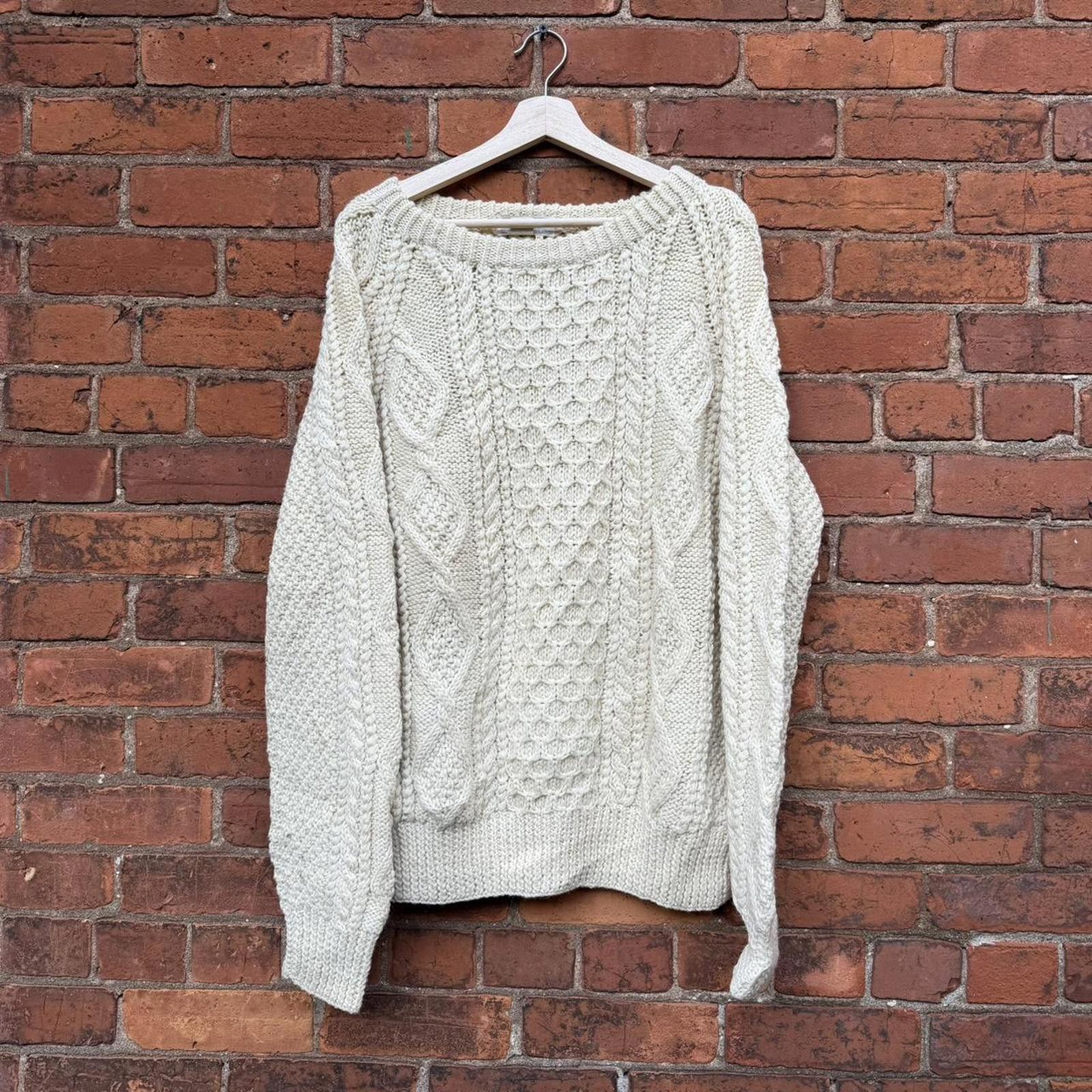 Other Vintage B Altman & co cable knit sweater XL 70s/80s Size US XL / EU 56 / 4 - 1 Thumbnail