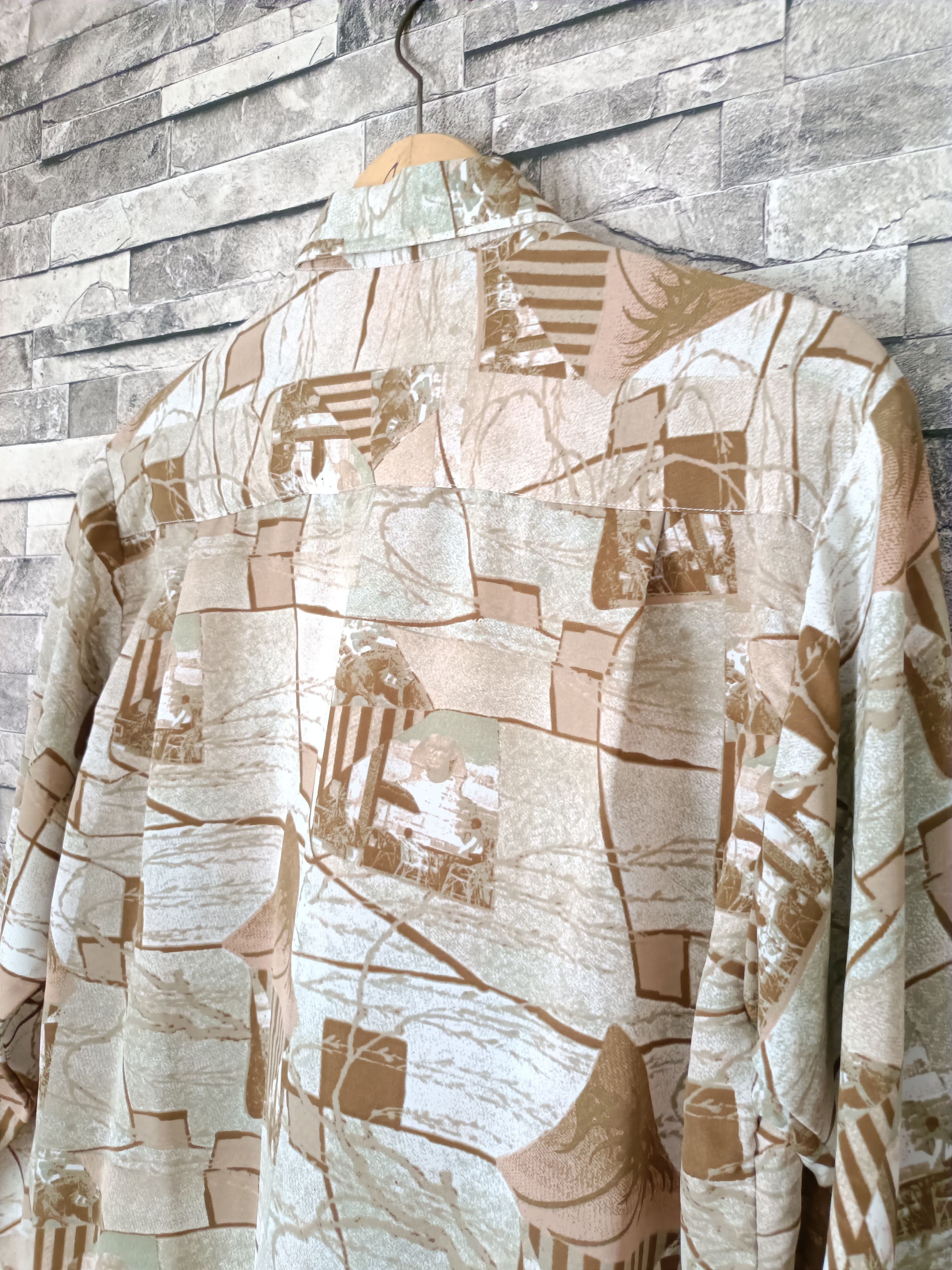 Vintage Vintage Tutti frutti Rayon casual button shirt Size US M / EU 48-50 / 2 - 4 Thumbnail