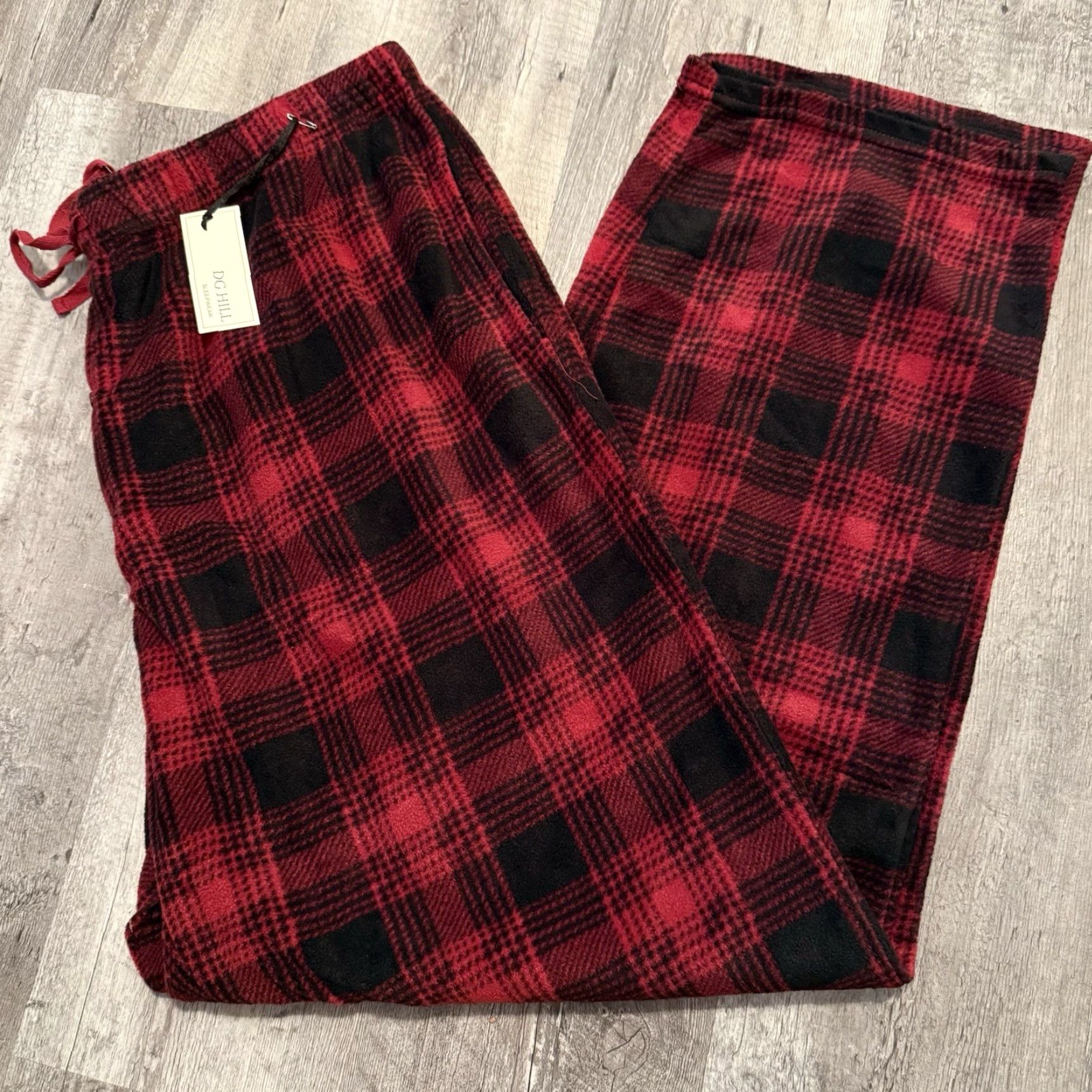 Vintage DG Hill Pajama Pants Mens 2XL Red Black Plaid Fleece Pull-On Drawstring Christmas Holiday Lightweight 100% Polyester Womens? Size US 39 - 2 Thumbnail