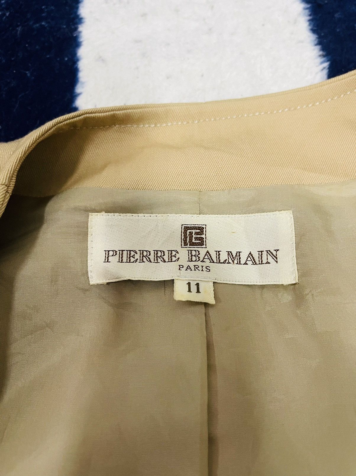 Pierre Balmain Pierre Balmain Paris Button Up Jacket (10) Size M / US 6-8 / IT 42-44 - 4 Thumbnail