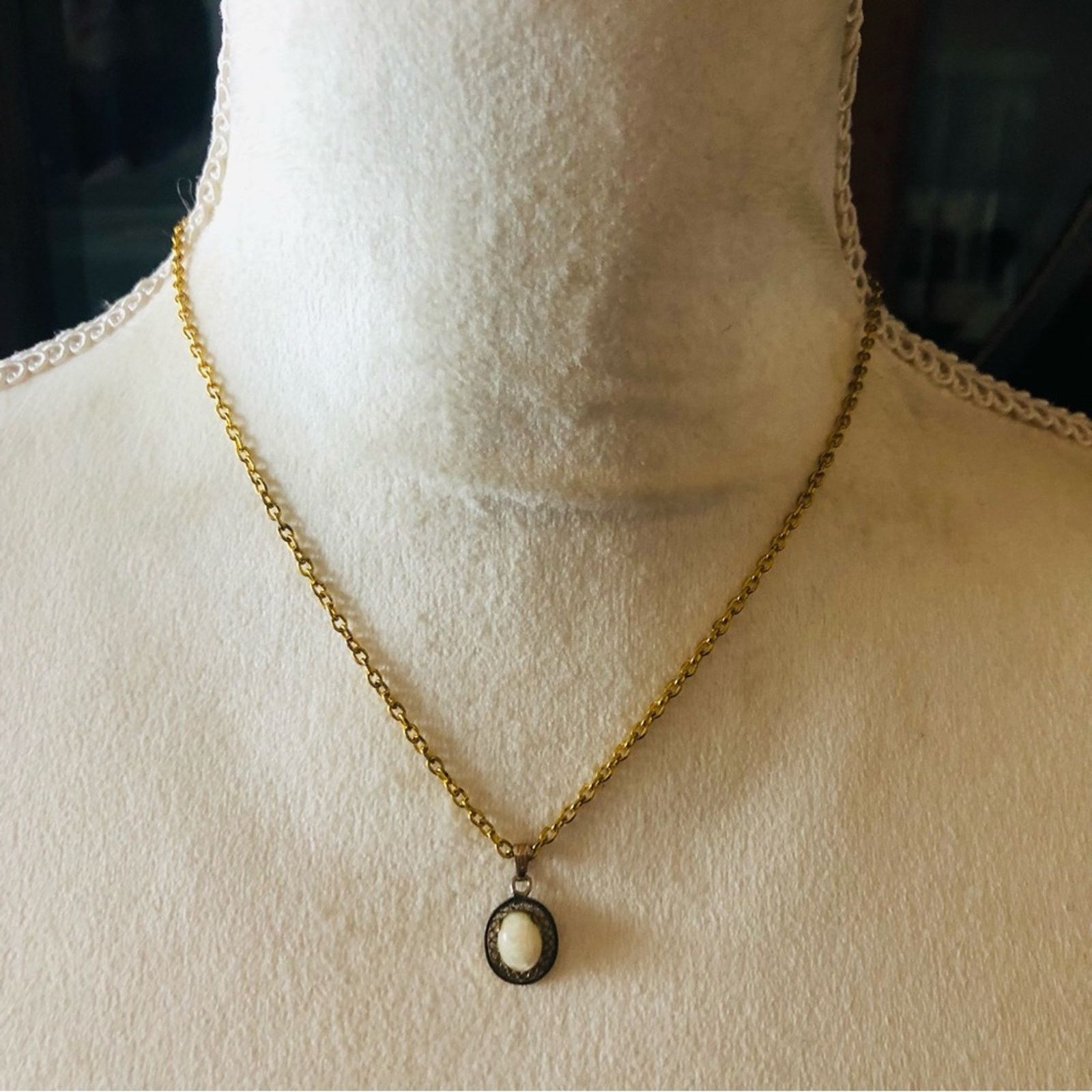 Vintage Vintage genuine opal 12kt gold filled pendant necklace Size ONE SIZE - 6 Thumbnail