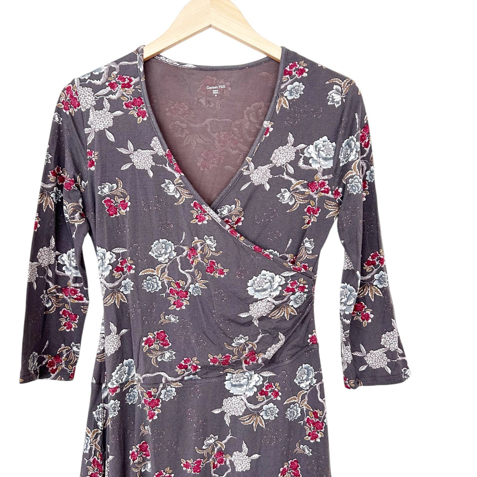Other Garnet Hill Gray Floral Surplice Faux Wrap Dress Sz M Size M / US 6-8 / IT 42-44 - 2 Thumbnail