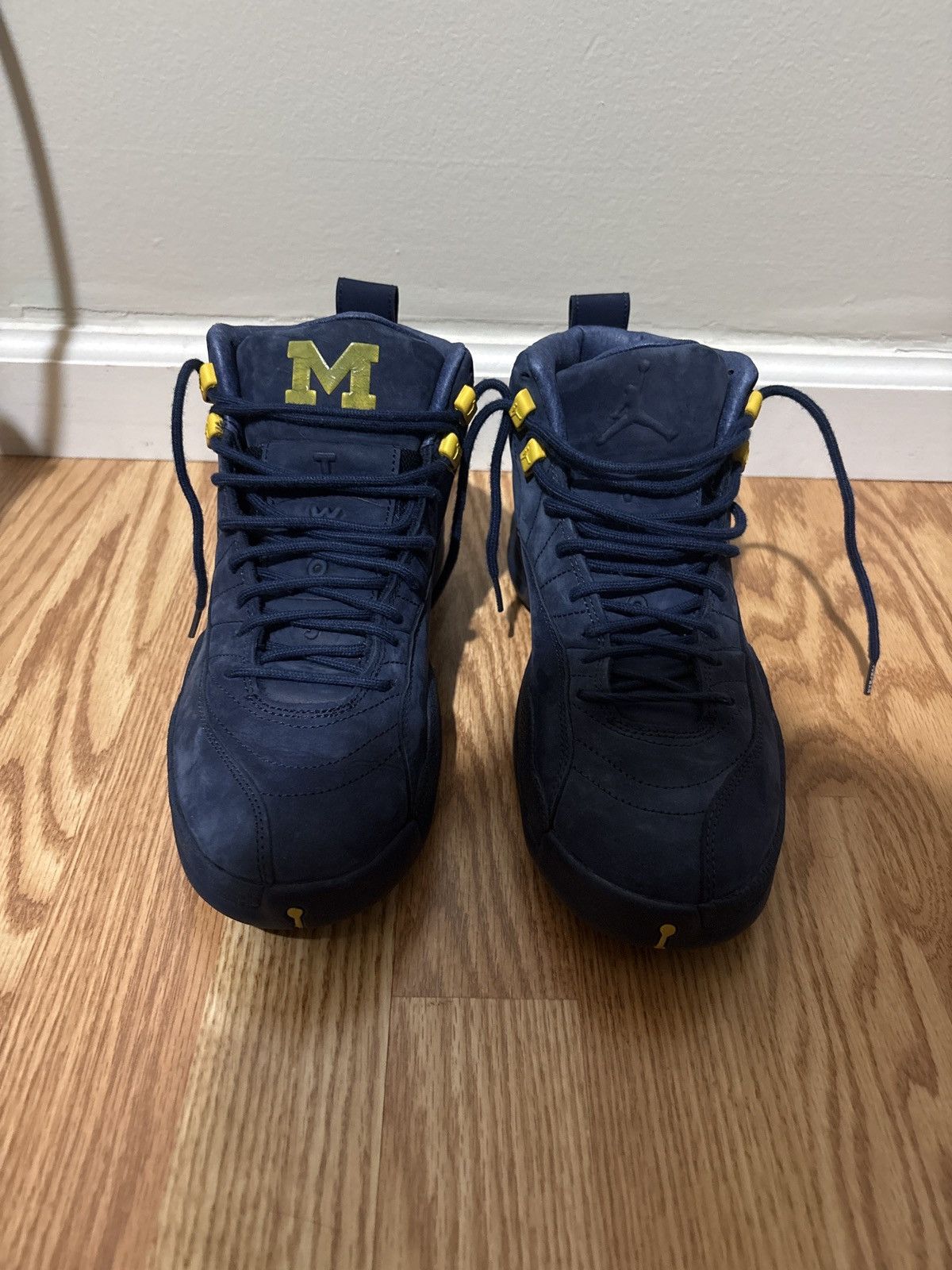 Jordan Brand Jordan 12 Retro Michigan Size US 9.5 / EU 42-43 - 3 Thumbnail