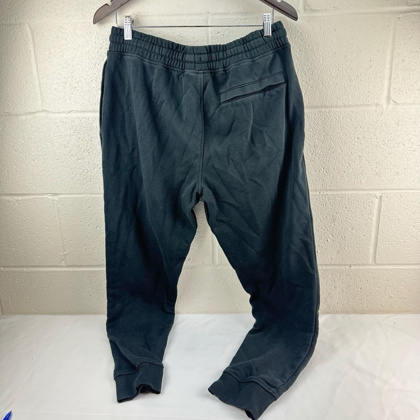 Gymshark Gymshark Men's Fleece Sweatpants Joggers Black Pockets Sz L Size US 41 - 3 Thumbnail