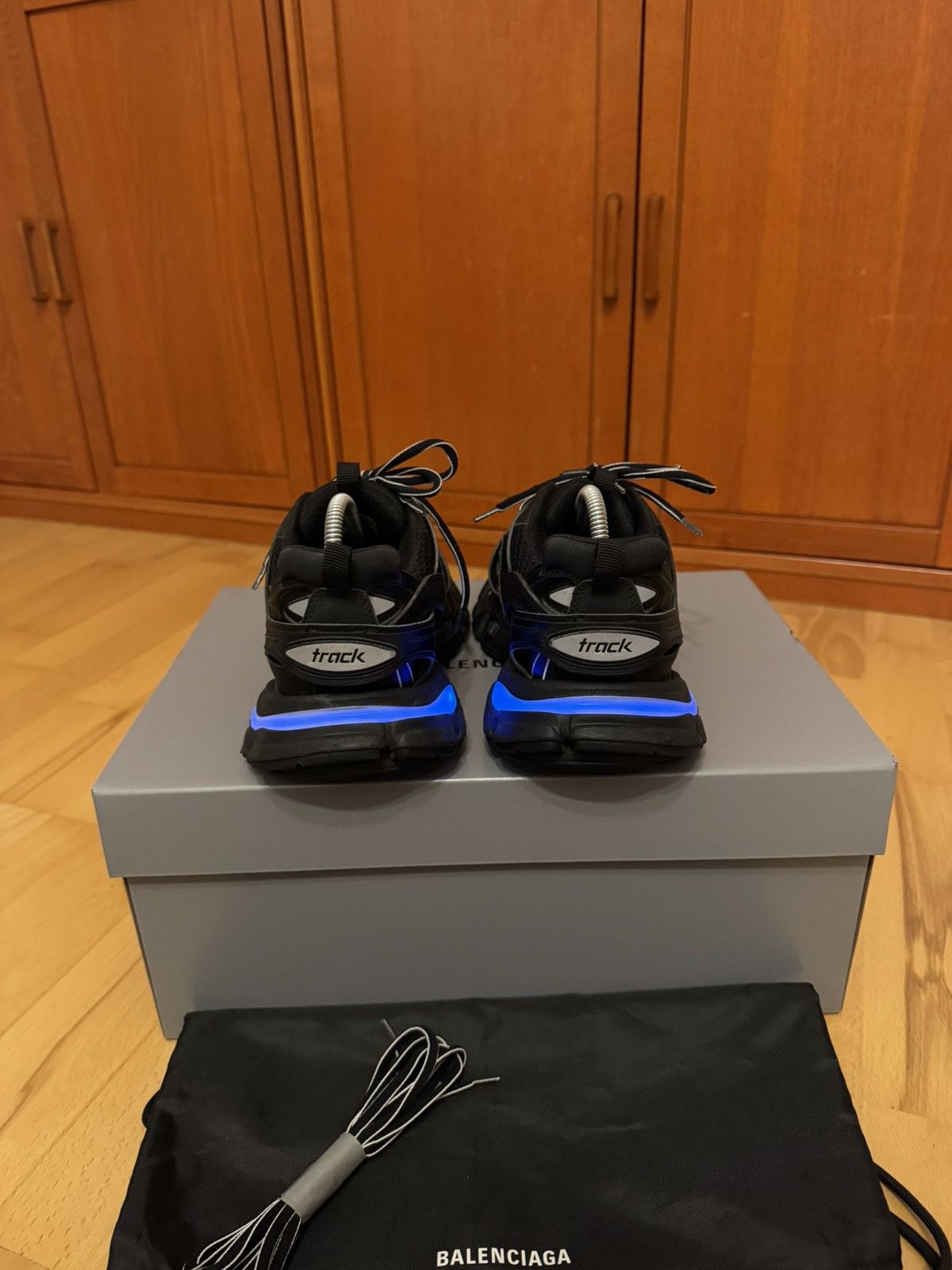 Balenciaga Balenciaga LED Track Triple Black Size US 7 / EU 40 - 7 Thumbnail