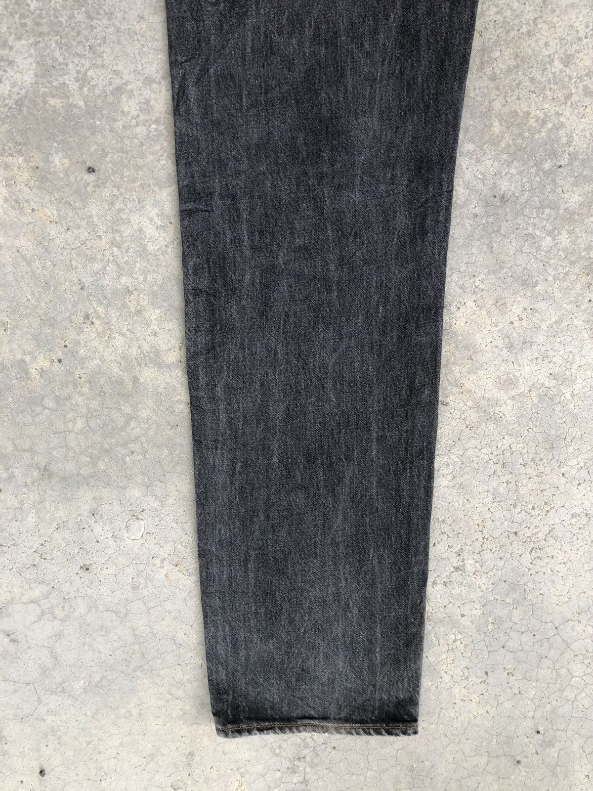 Calvin Klein Calvin Klein Distressed Jeans Slim Fit Size US 33 - 11 Thumbnail
