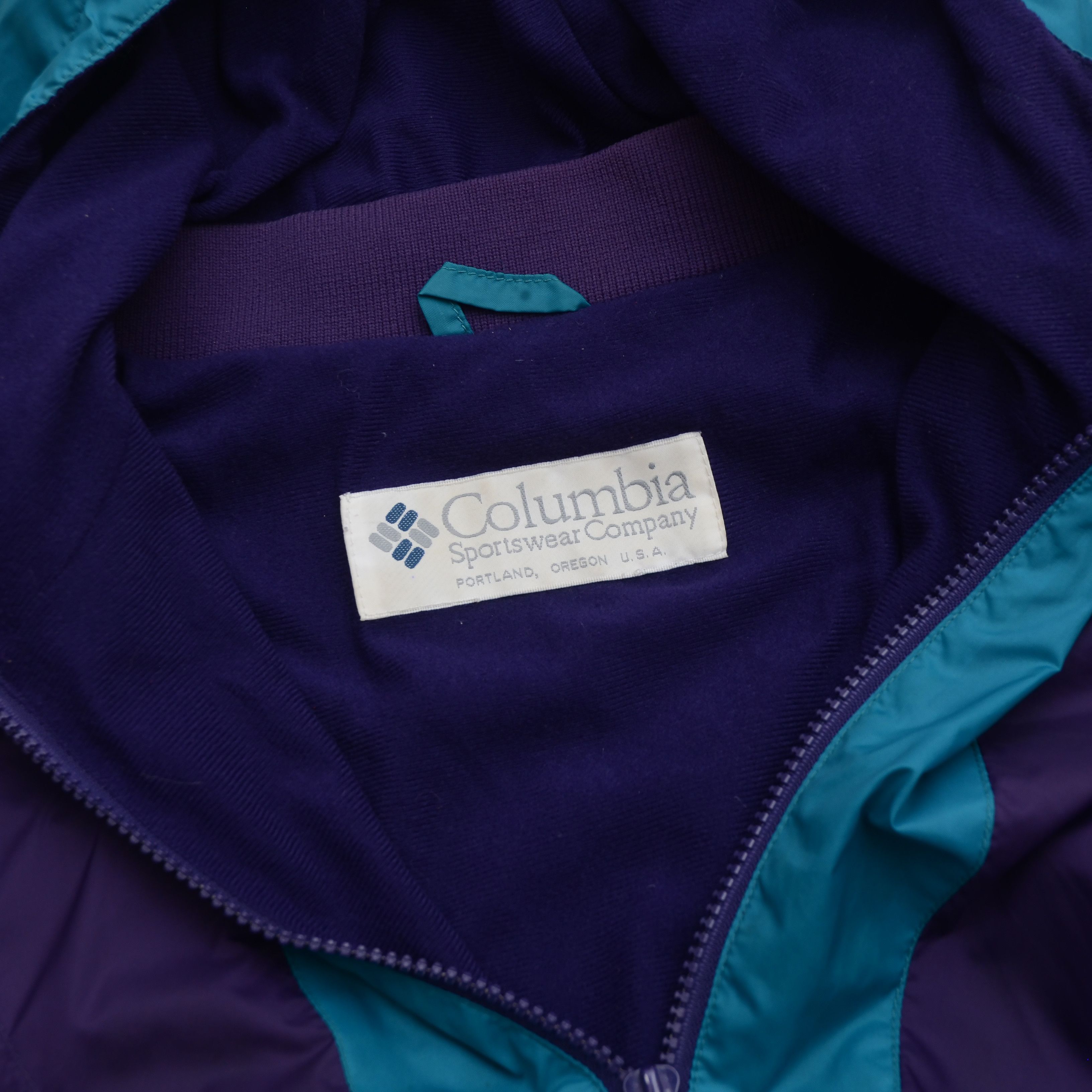 Columbia Vintage Columbia Jacket Poncho Hood Lined Y2K Gorpcore Size US XL / EU 56 / 4 - 10 Thumbnail