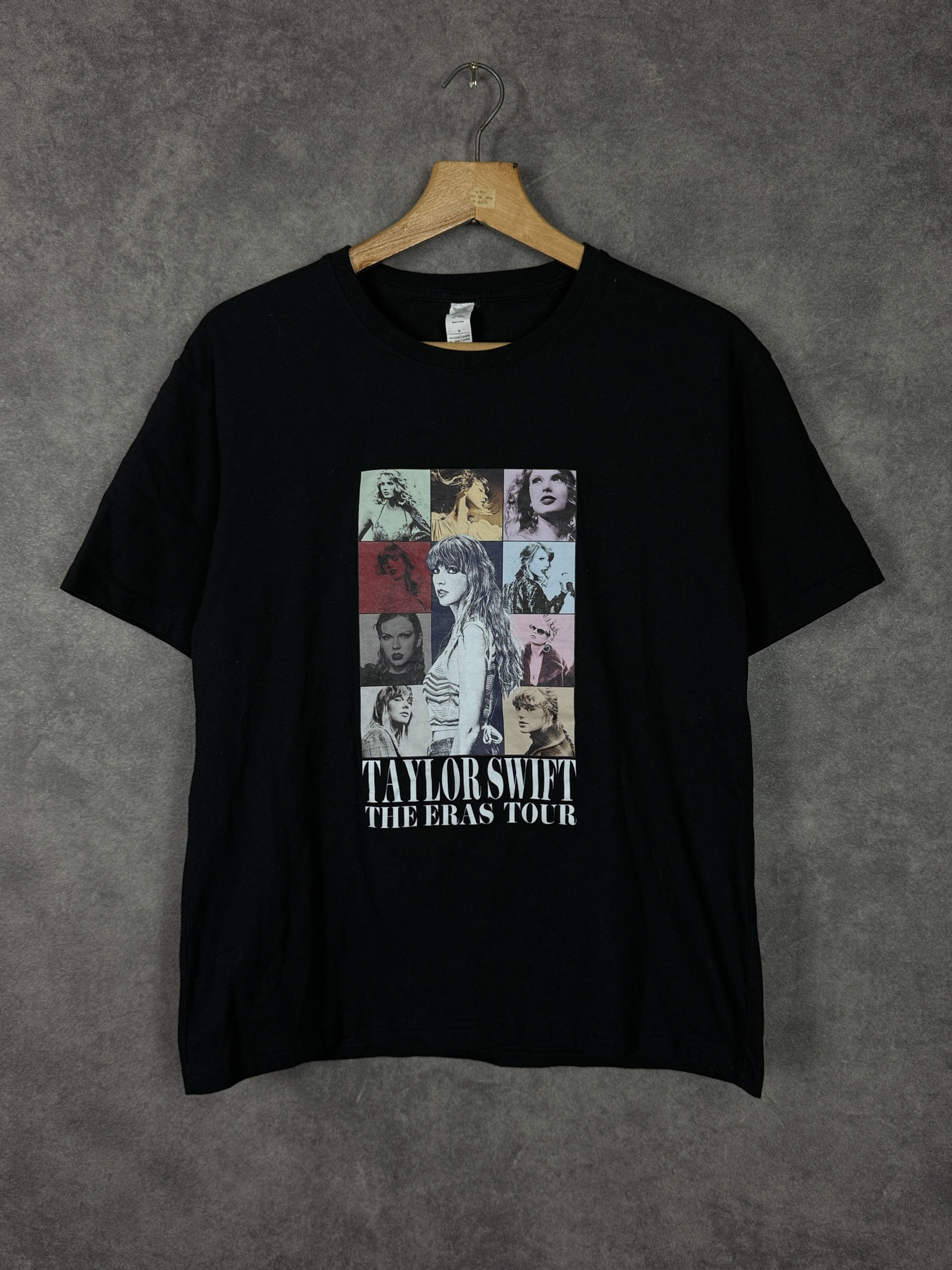 Band Tees Taylor Swift concert t-shirt black big logo print spellout Size US M / EU 48-50 / 2 - 1 Thumbnail