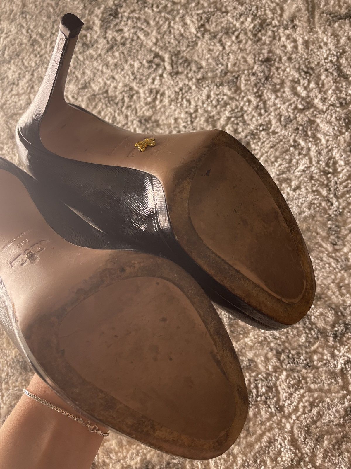 Prada prada shiny leather heel Size US 8.5 / IT 38.5 - 3 Thumbnail