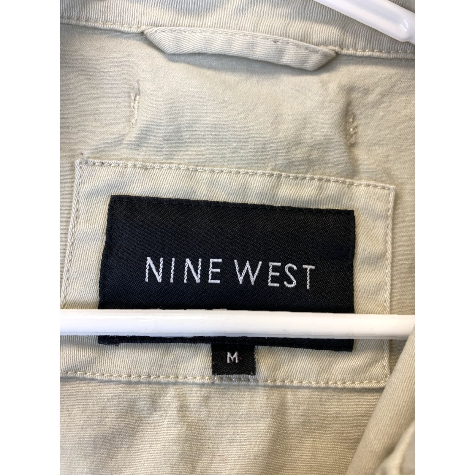 Nine West VINTAGE Nine West Army Tan Utility Jacket Womens M - Cotton Military Jacket, Tan, Size M, Army Theme, Blue Accent? Size M / US 6-8 / IT 42-44 - 4 Thumbnail