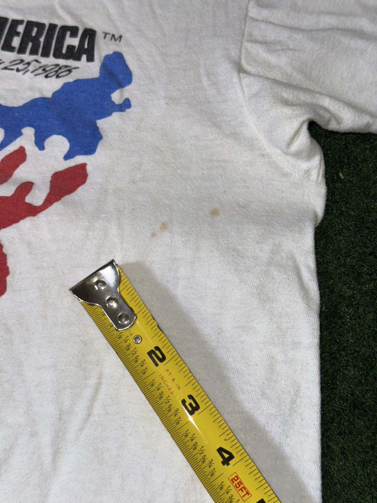 Vintage 80s Hands Across America Jordan Peele US Movie S/M T Shirt Size US S / EU 44-46 / 1 - 7 Thumbnail