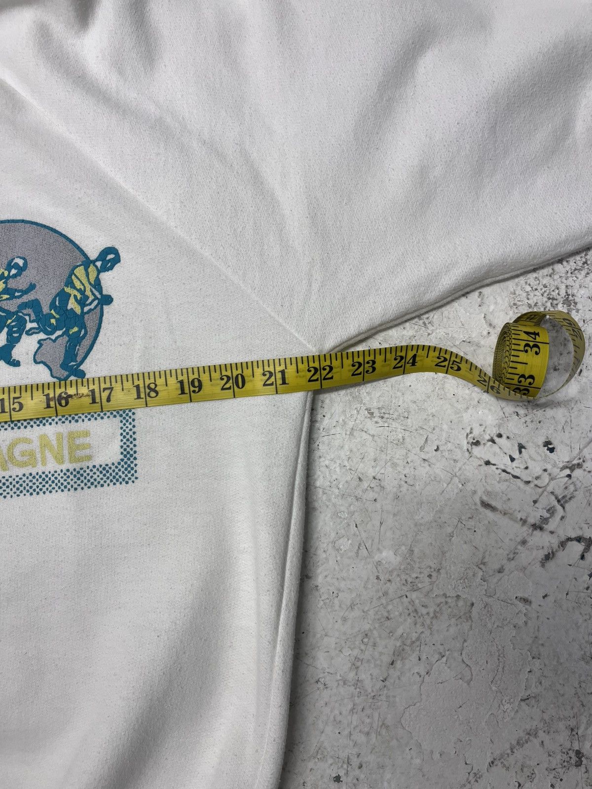 Vintage Vintage white expedition en montagne sweatshirt Size US M / EU 48-50 / 2 - 4 Thumbnail
