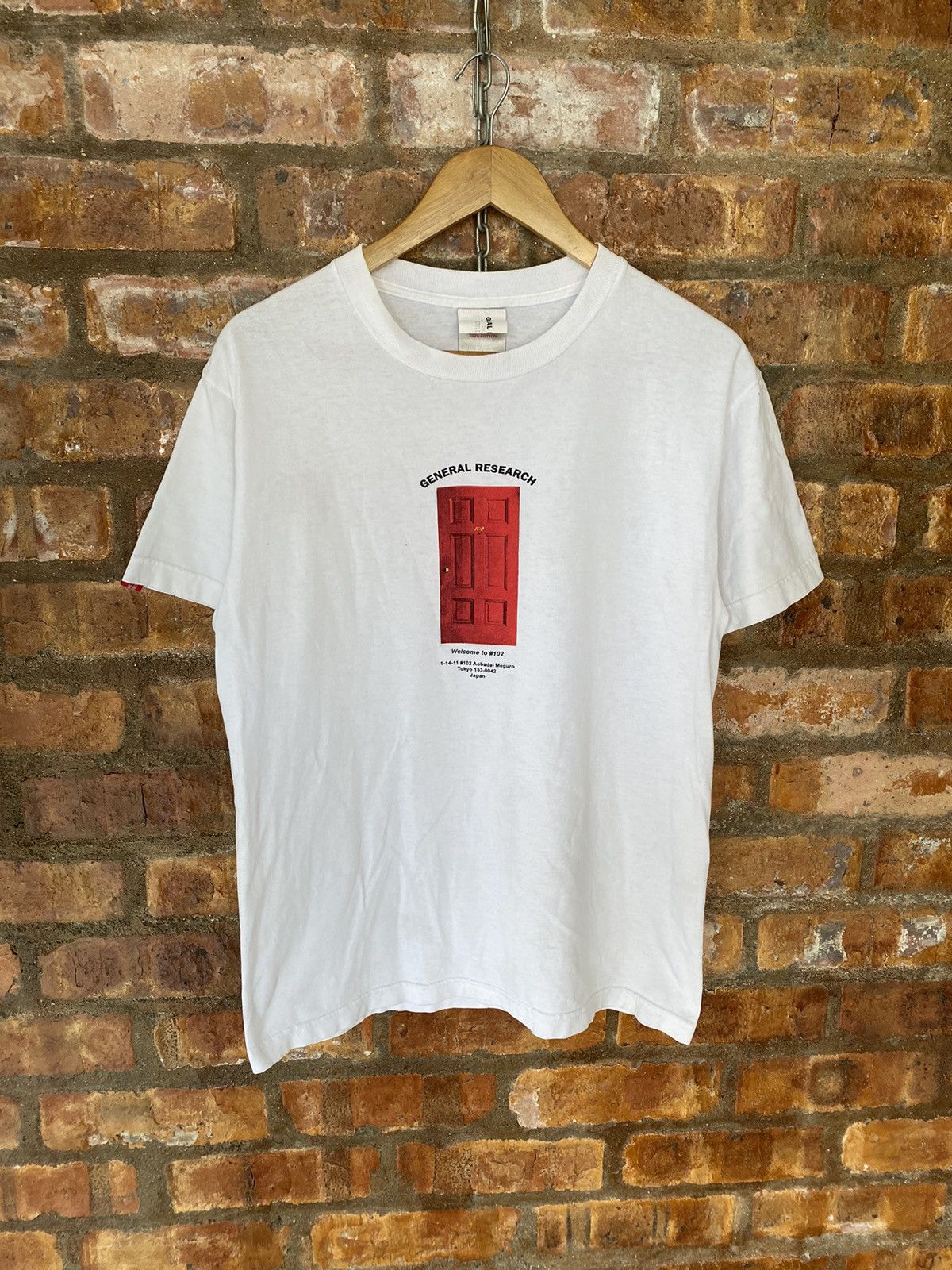 General Research 1999 iconic Red door General research store Size US M / EU 48-50 / 2 - 2 Thumbnail